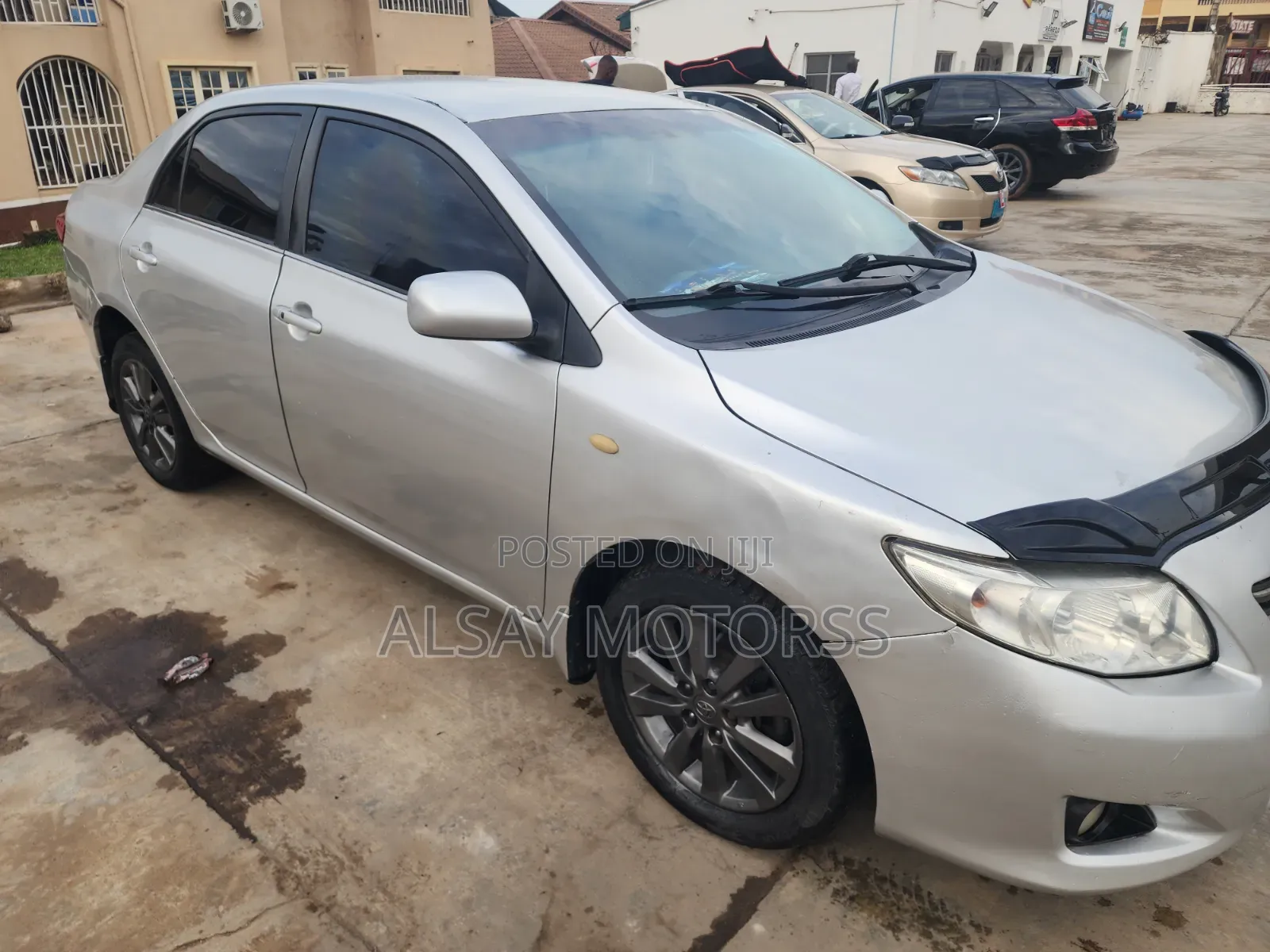 Toyota Corolla LE 4dr Sedan (1.8L 4cyl 4A) 2010 Silver