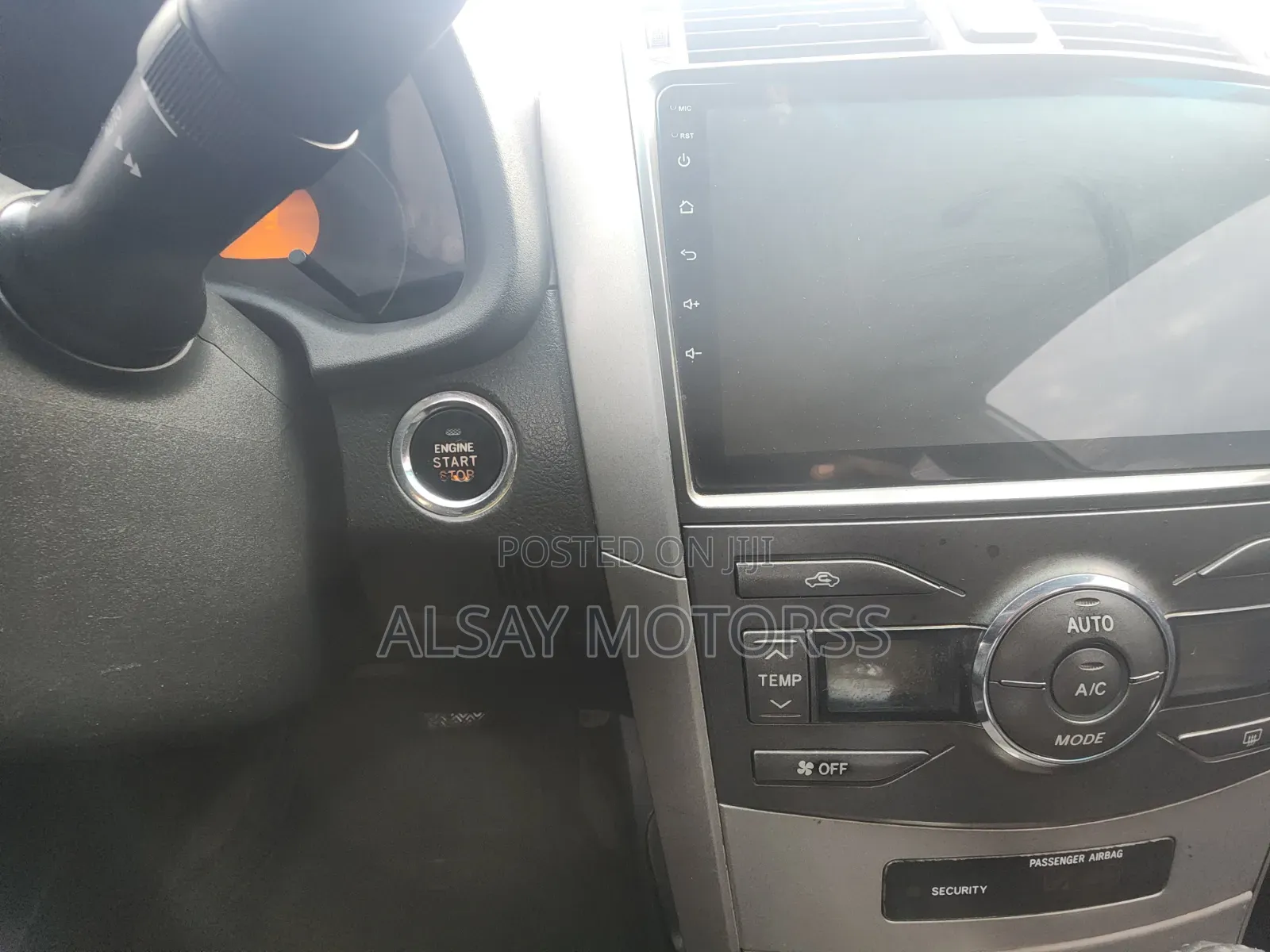 Toyota Corolla LE 4dr Sedan (1.8L 4cyl 4A) 2010 Silver
