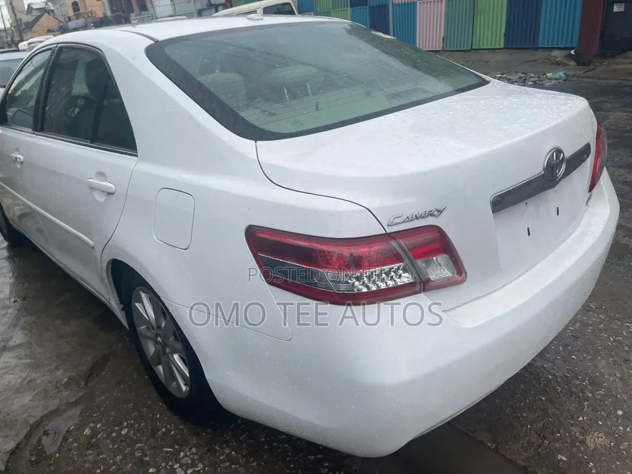 Toyota Camry XLE 4dr Sedan (2.5L 4cyl 6A) 2011 White