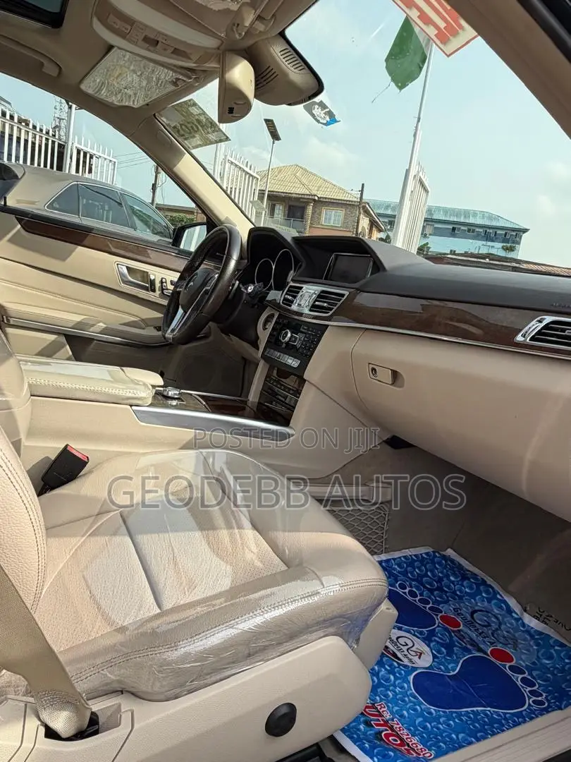 Mercedes-Benz E350 Base 4Matic Sedan AWD (3.5L 6cyl 7A) 2014 Blue