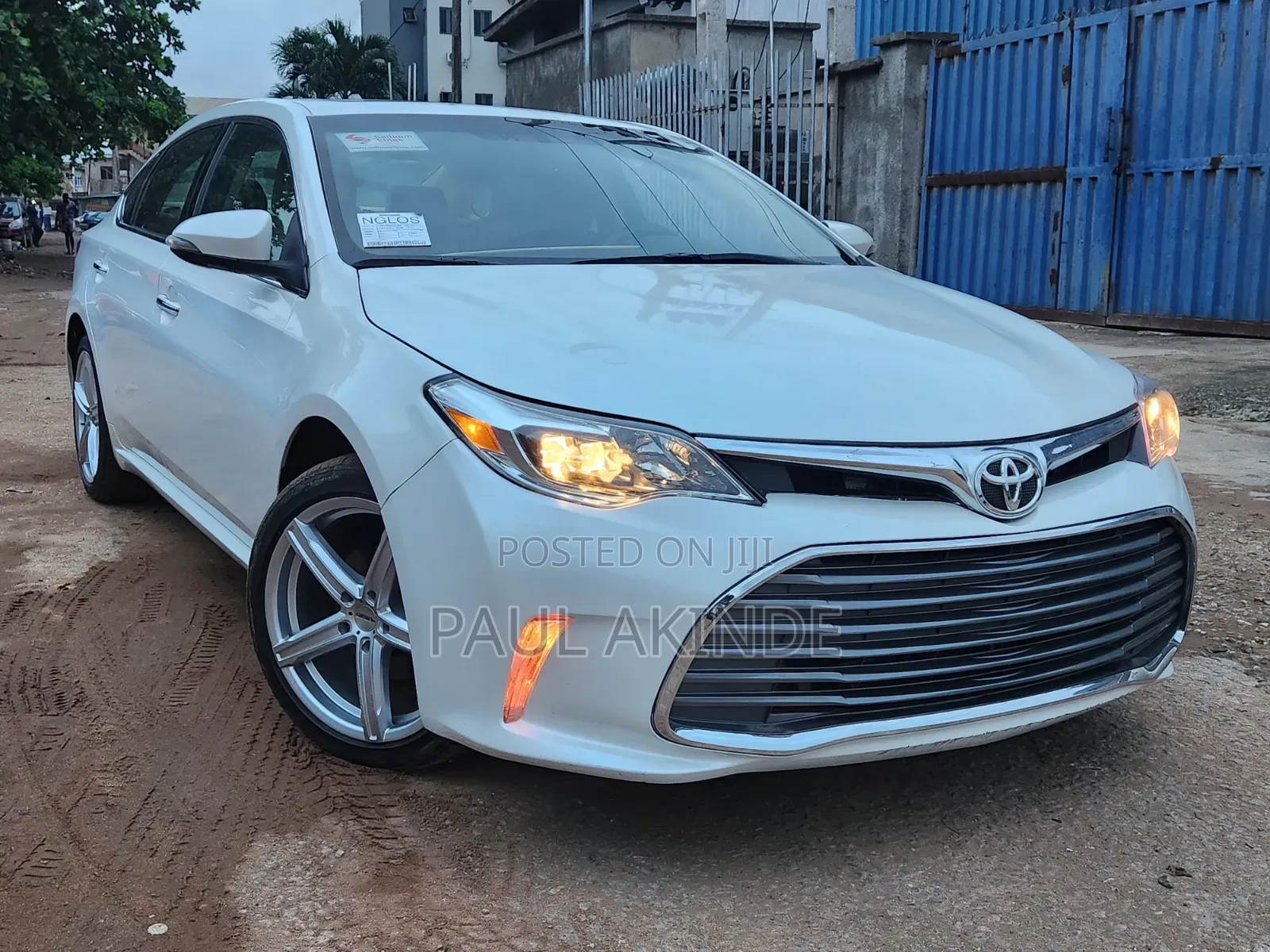 Toyota Avalon Limited 4dr Sedan (3.5L 6cyl 6A) 2014 White