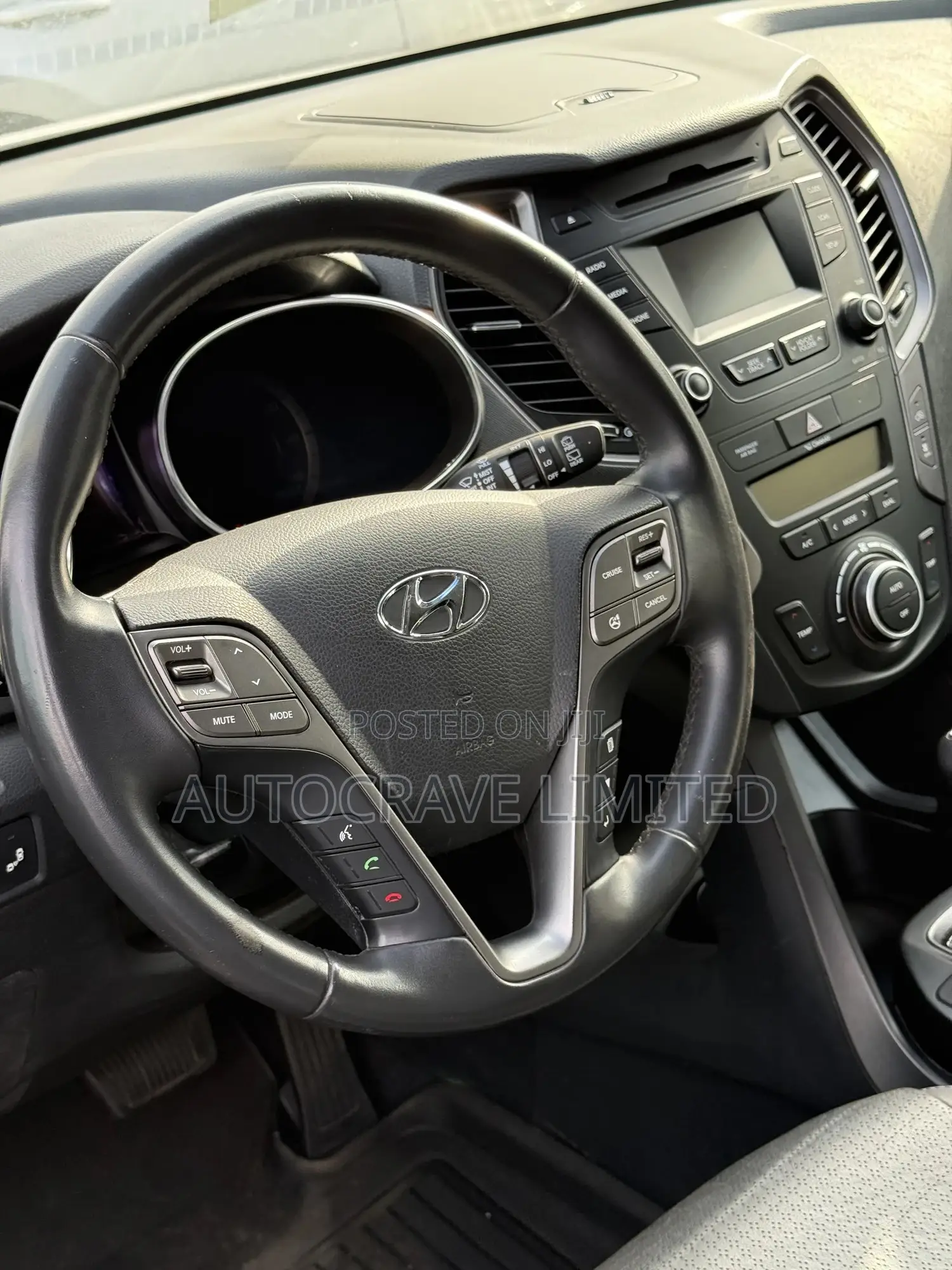 Hyundai Santa Fe Limited 4dr SUV (3.3L 6cyl 6A) 2015 White