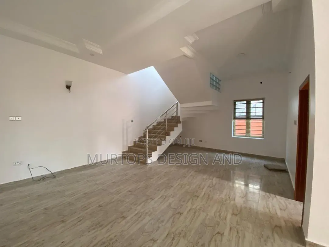 3bdrm Duplex in Cellular, Agungi for rent