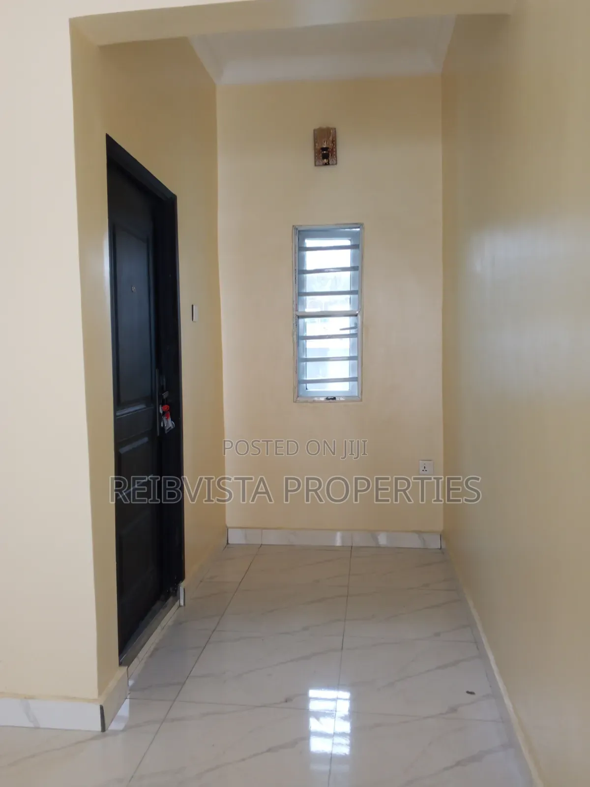 18bdrm House in Irawo, Kosofe / Kosofe for sale