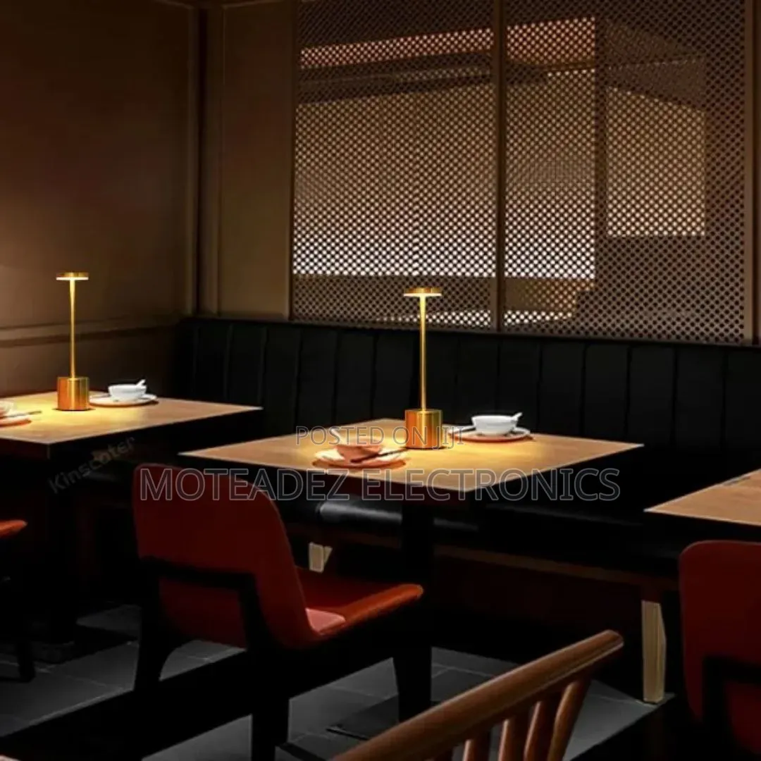 Rechargeable Cordless Bar/Restaurant Modern Romantic Dinner Table Lamp