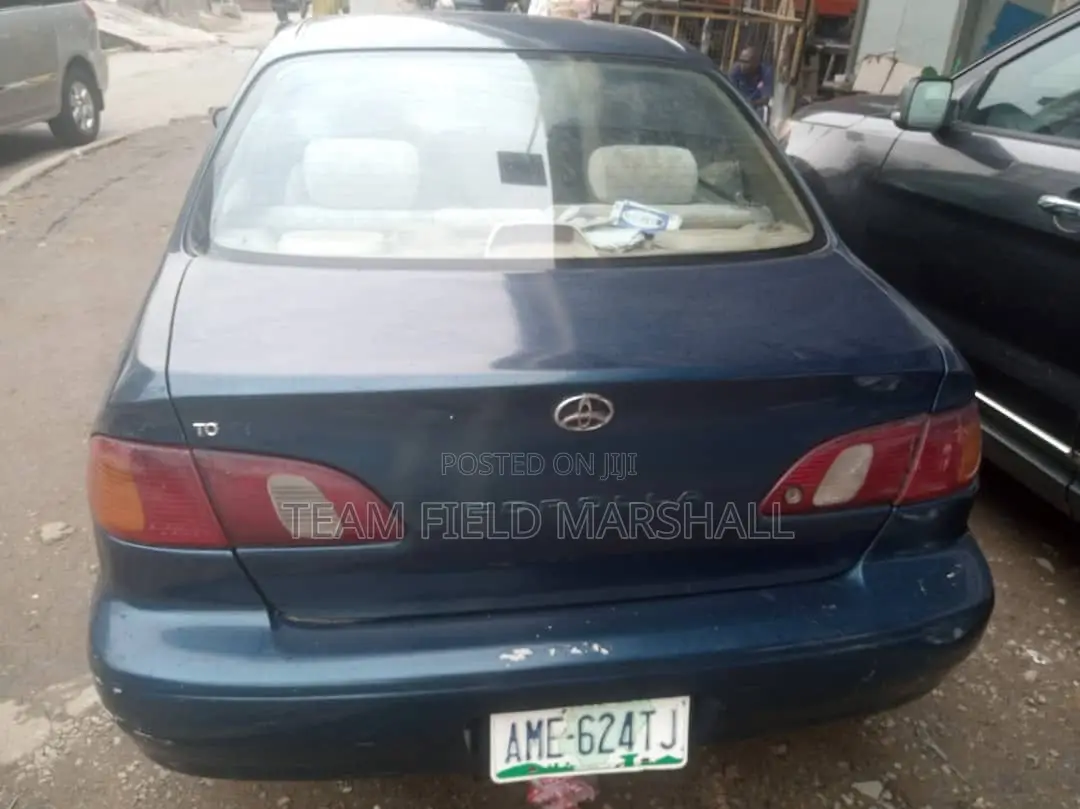 Toyota Corolla 1.9 D Sedan 2000 Blue