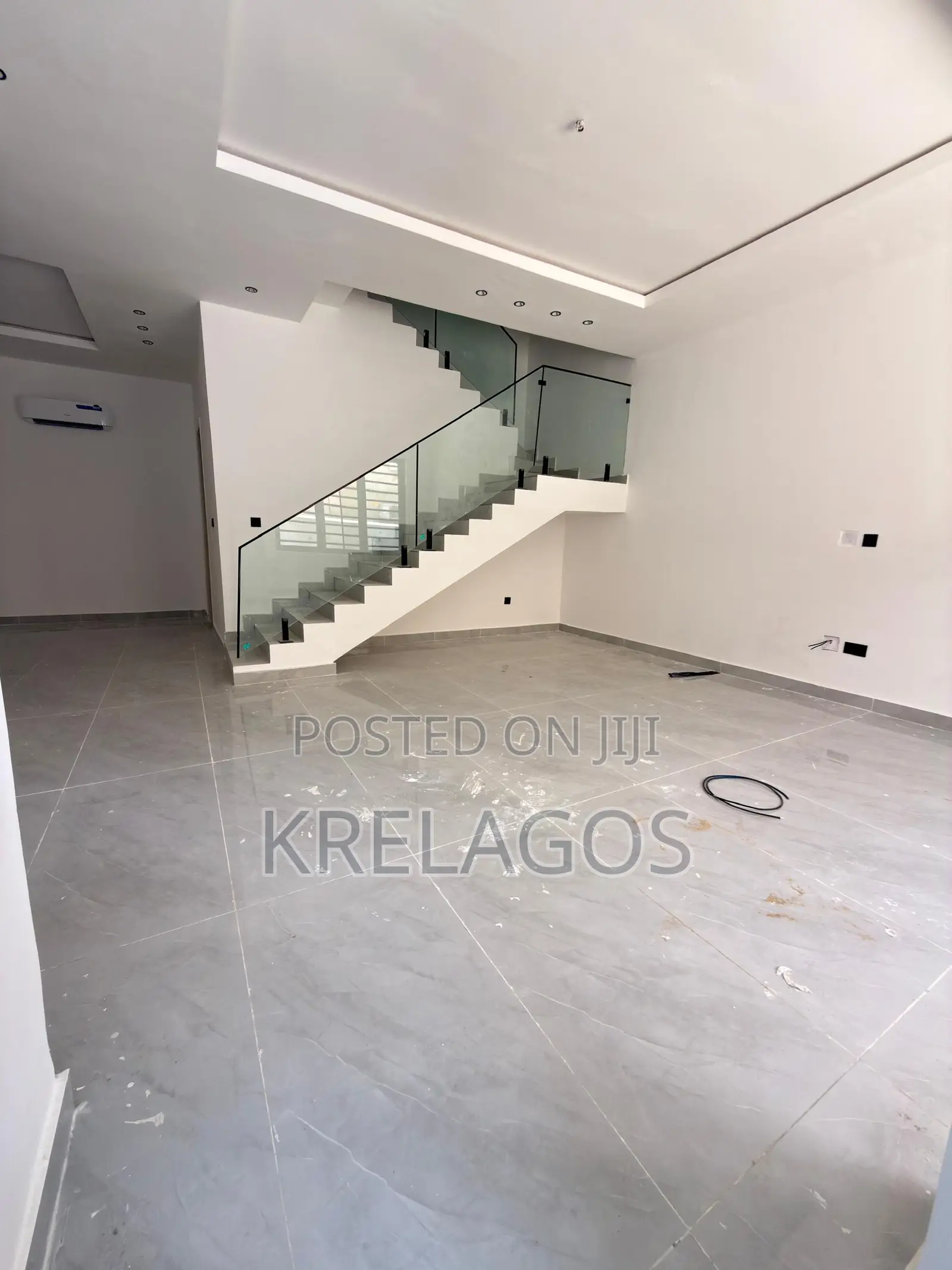 3bdrm Maisonette in Lekki Phase 1 for rent