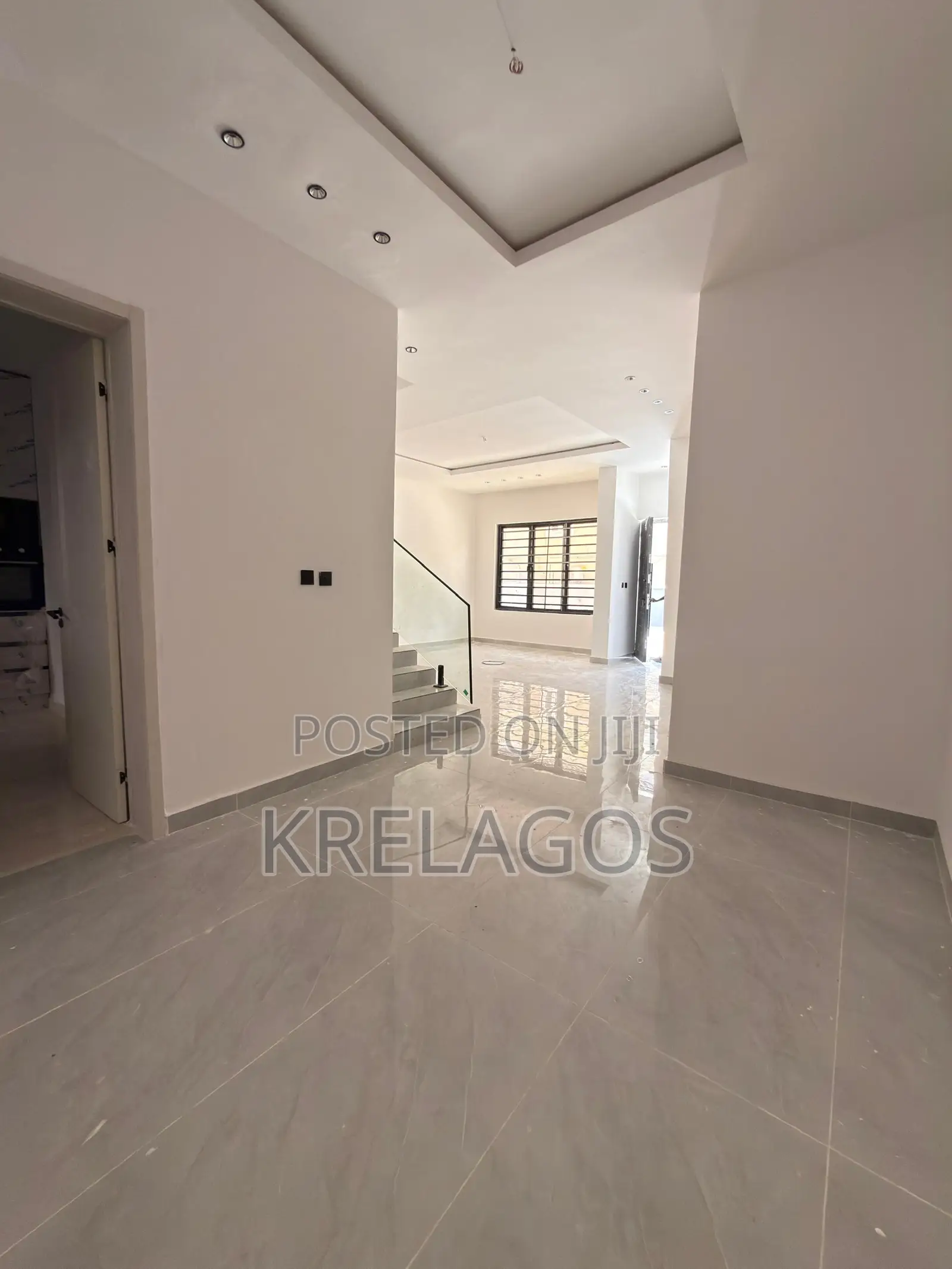 3bdrm Maisonette in Lekki Phase 1 for rent