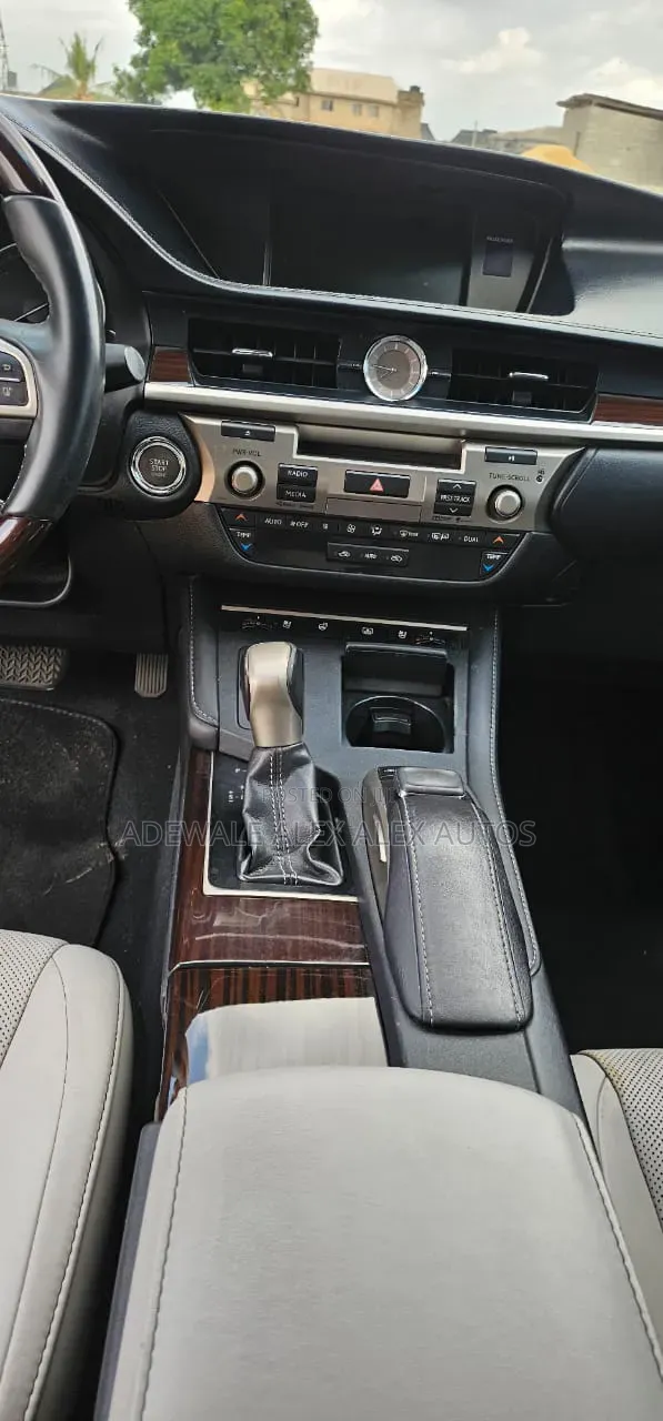 Lexus ES 350 FWD 2016 Gray