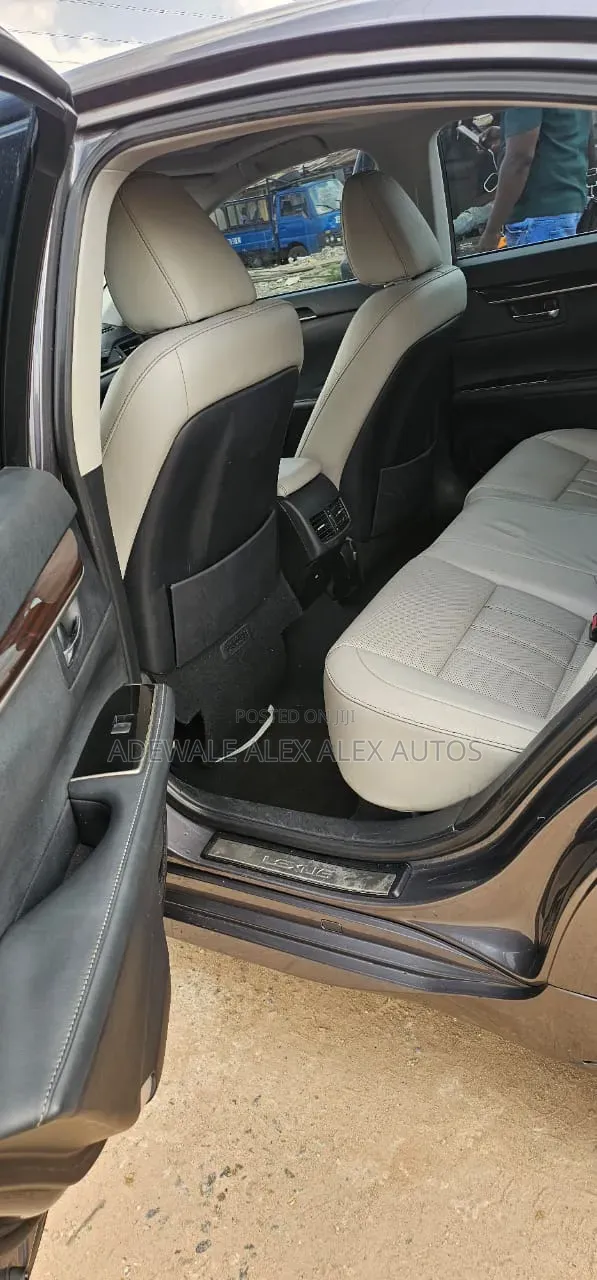 Lexus ES 350 FWD 2016 Gray