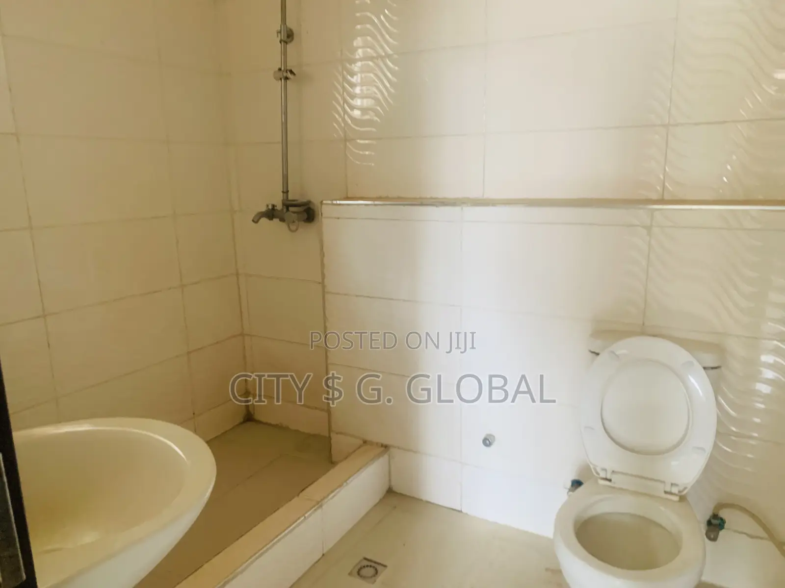 2 Bedroom Block of Flat
