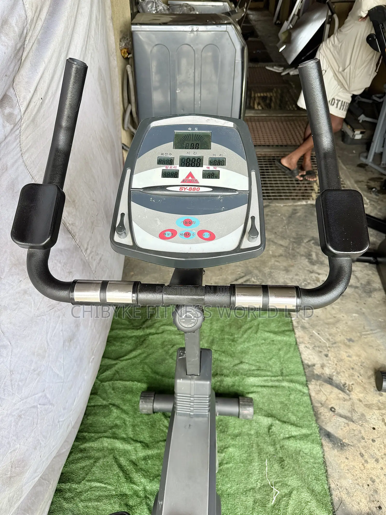 Commercial Stationary Bike ( 250kg User Weight )