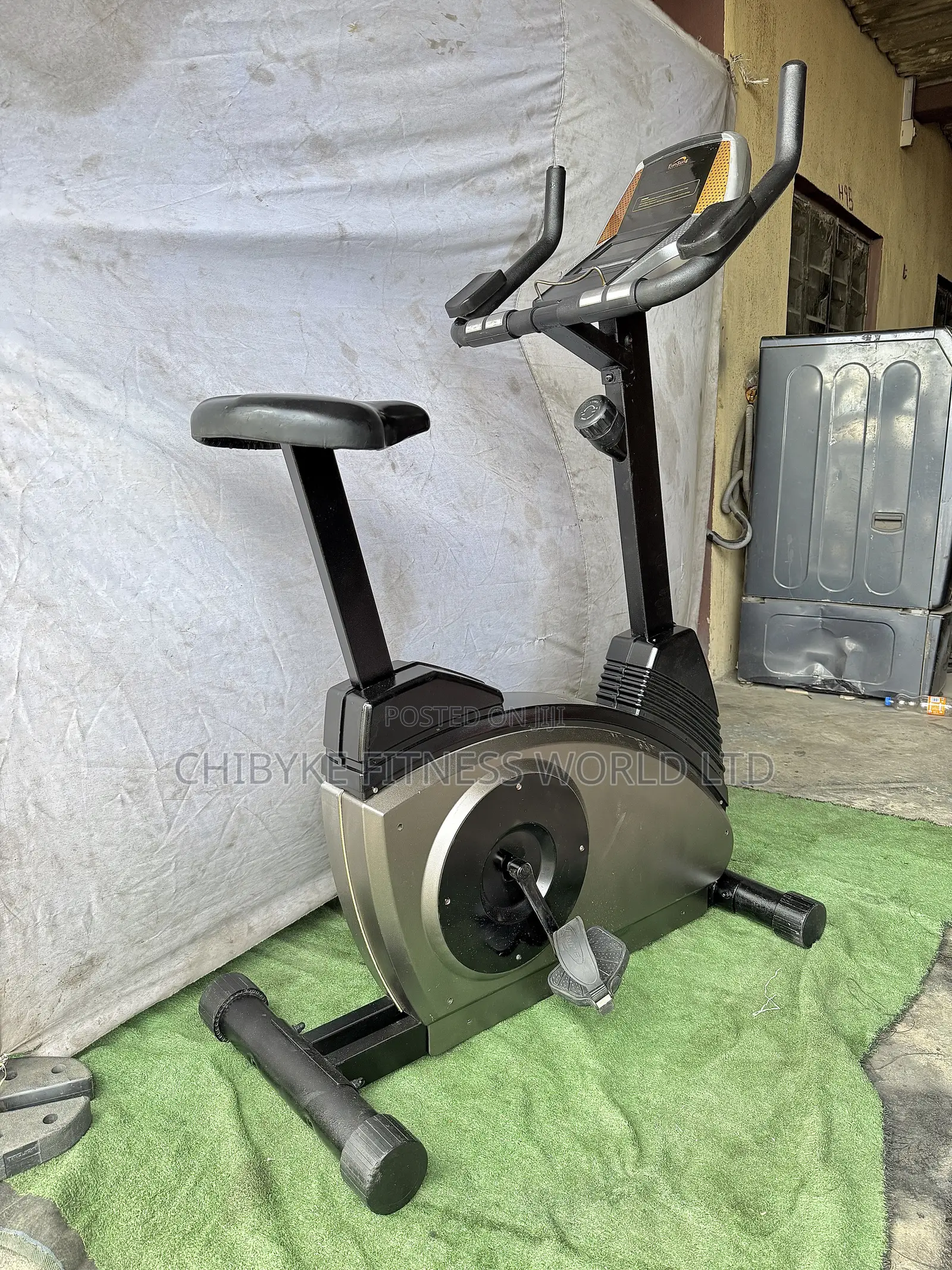 Commercial Gym Bike ( 250kg)