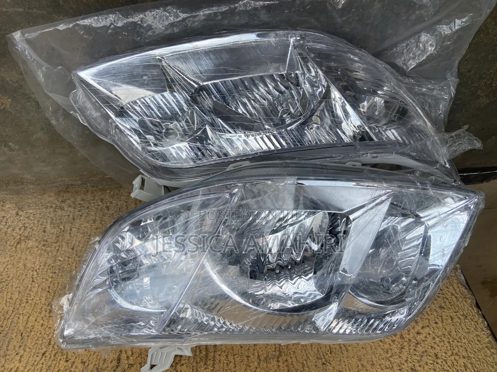 Corolla Headlight (Bank Model) 2005