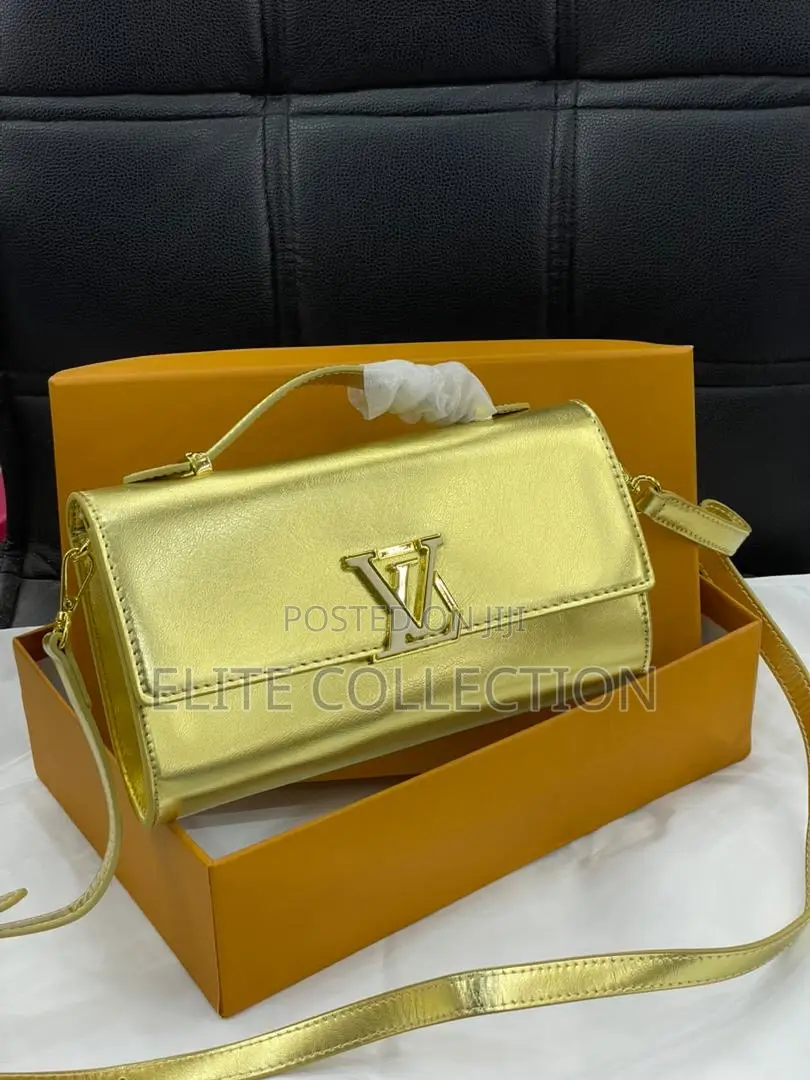Louis Vuitton Quality:-Luxury Bag Material:Comes With Full Package