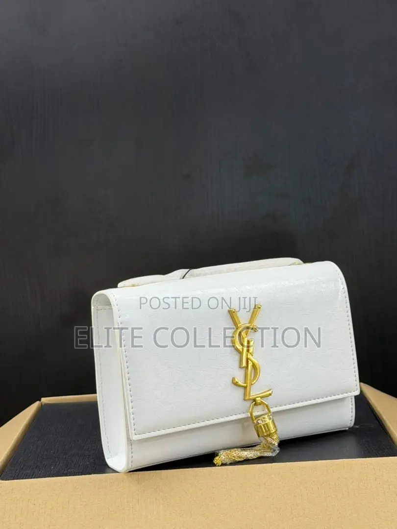 Louis Vuitton Quality:-Luxury Bag Material:Comes With Full Package