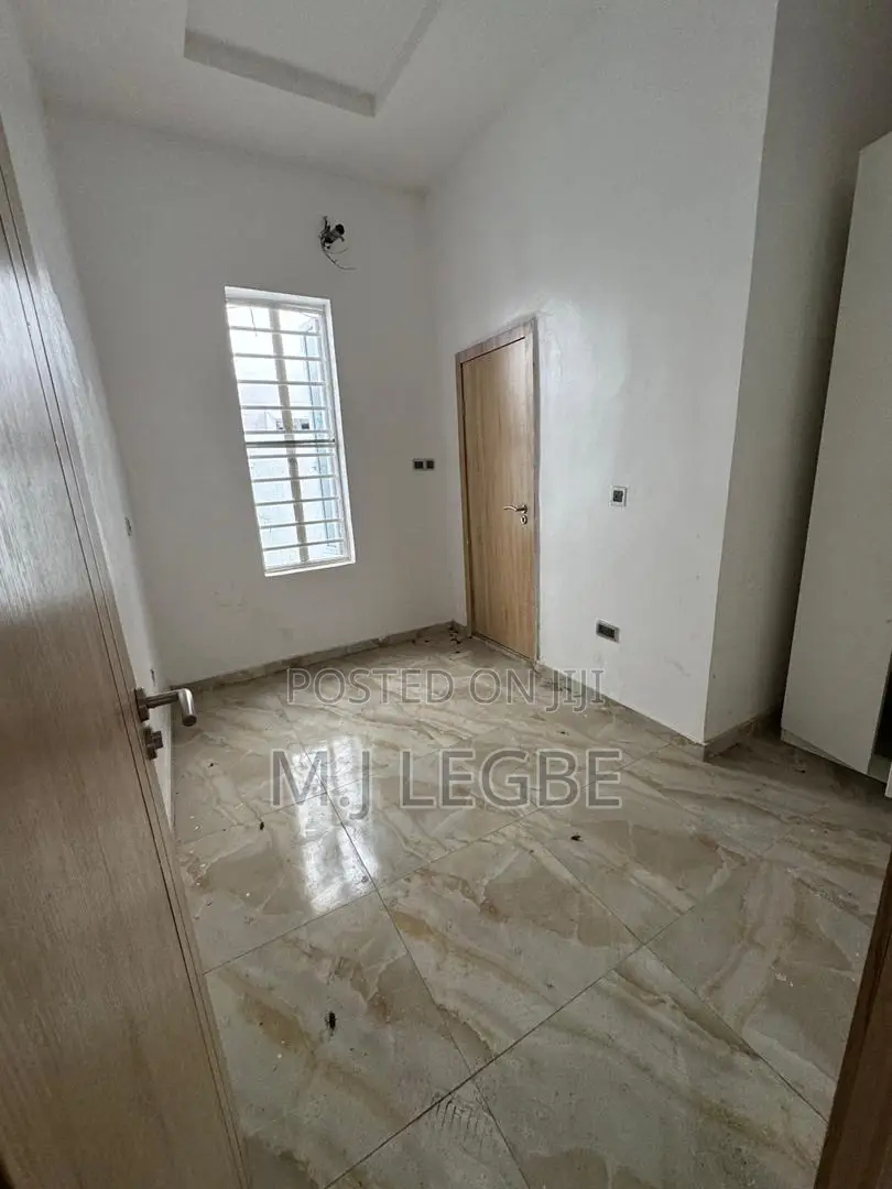 Mini Flat in Gra, Lekki for rent