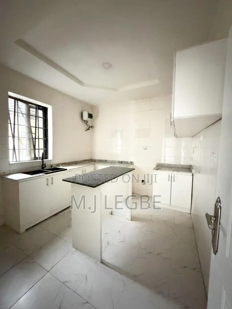 Mini Flat in Gra, Lekki for rent