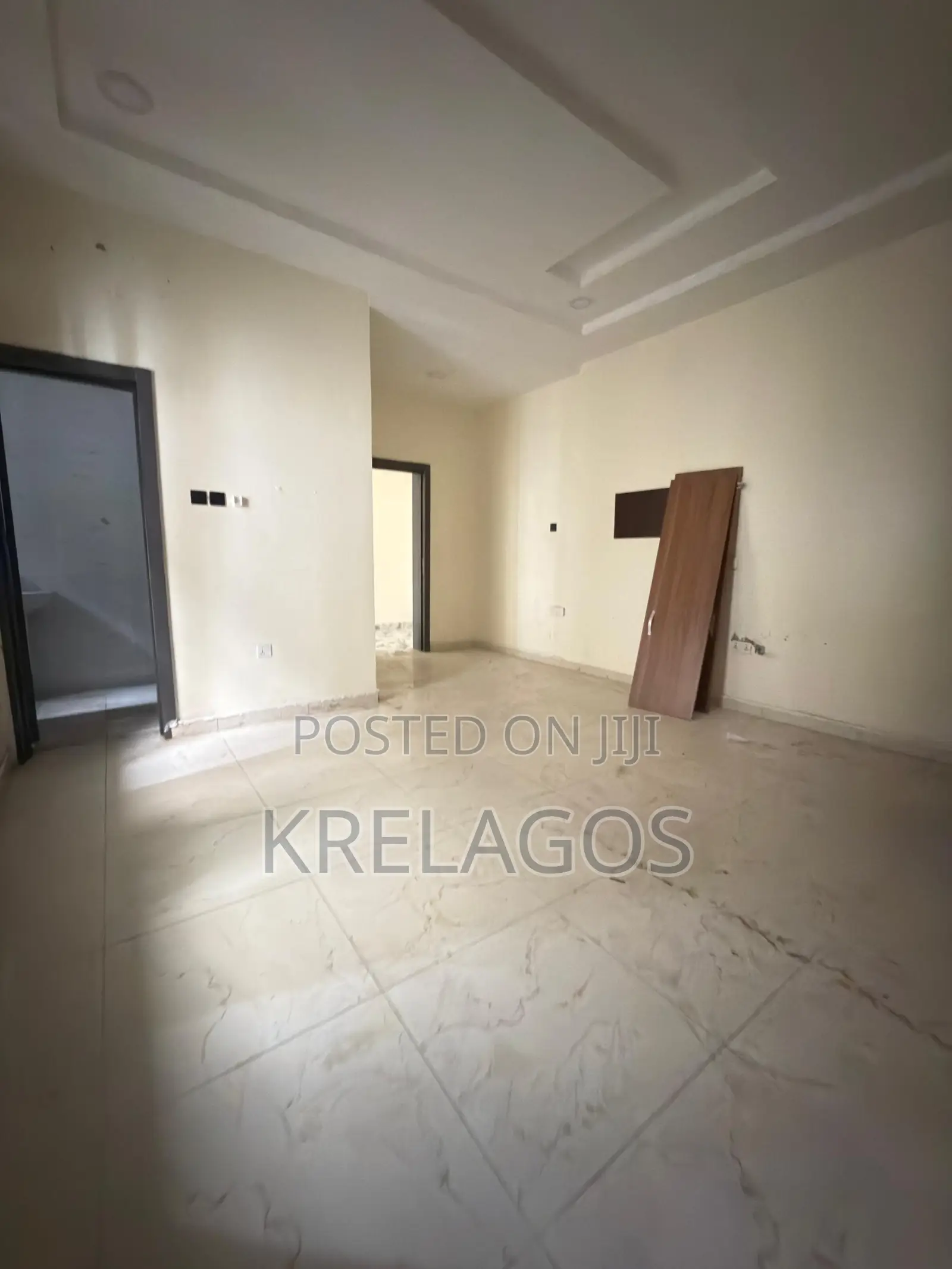 4bdrm Duplex in Chevron for rent