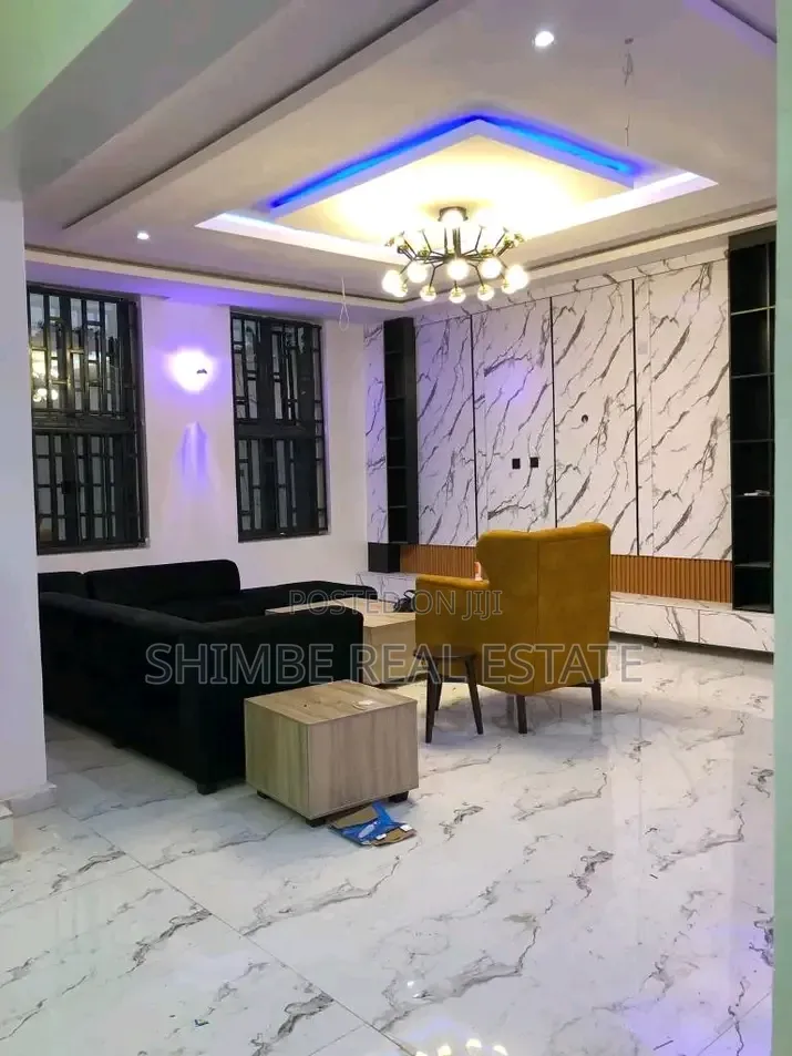 4bdrm Duplex in Ewet Housing, Uyo for sale