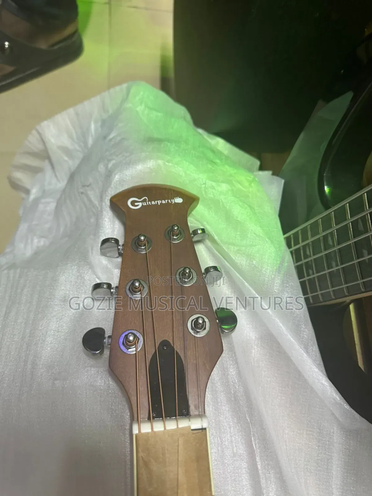 Quality Semi Acoustic Guitar Guitarparty 41inches Comes With Black