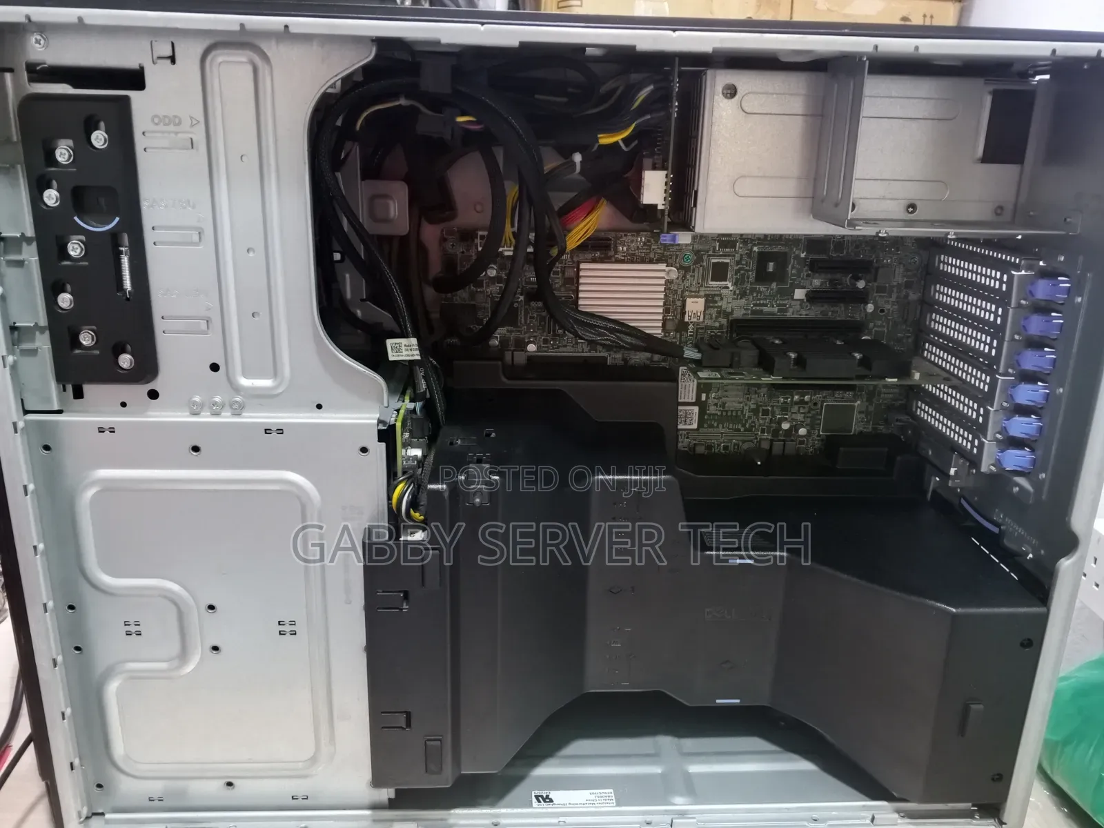 Server Dell PowerEdge T440 32GB Intel Xeon HDD 2T