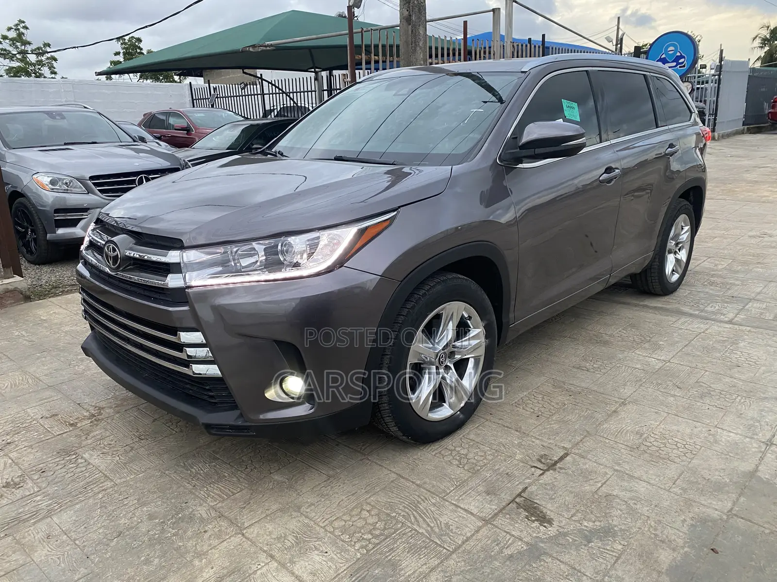 Toyota Highlander Limited 2019 Gray