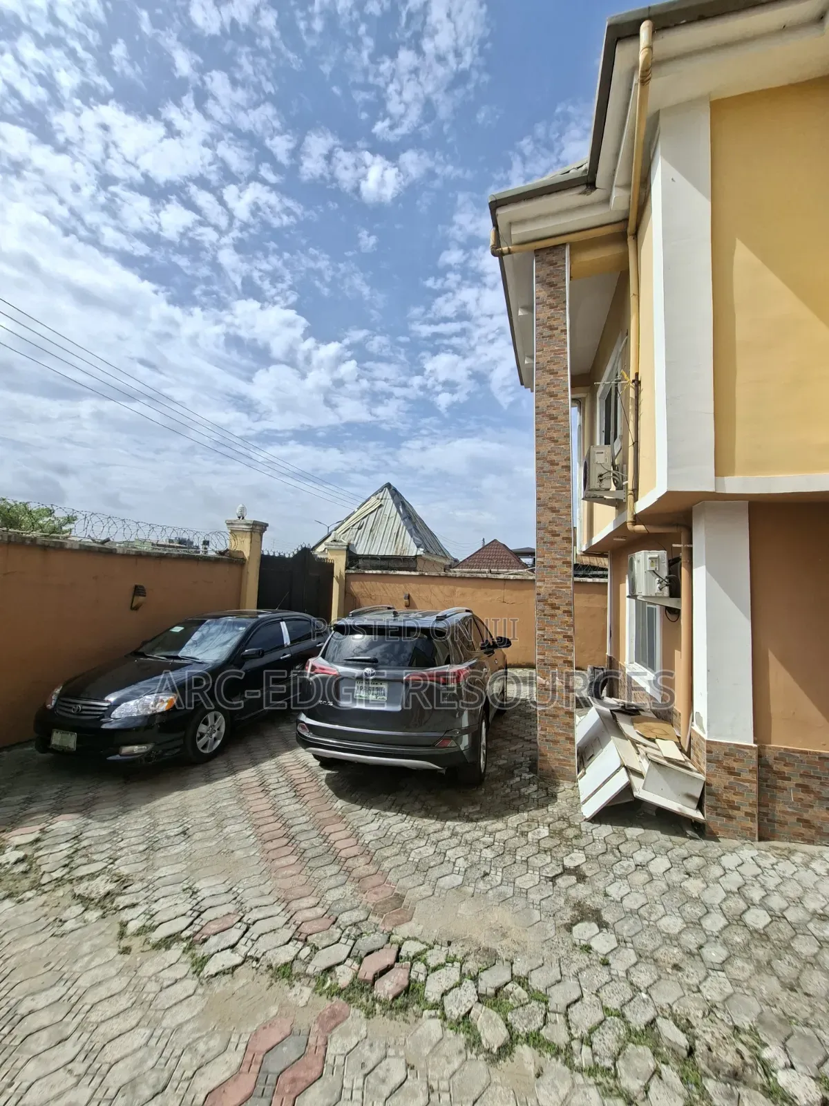 2bdrm Block of Flats in Ago Palace for sale