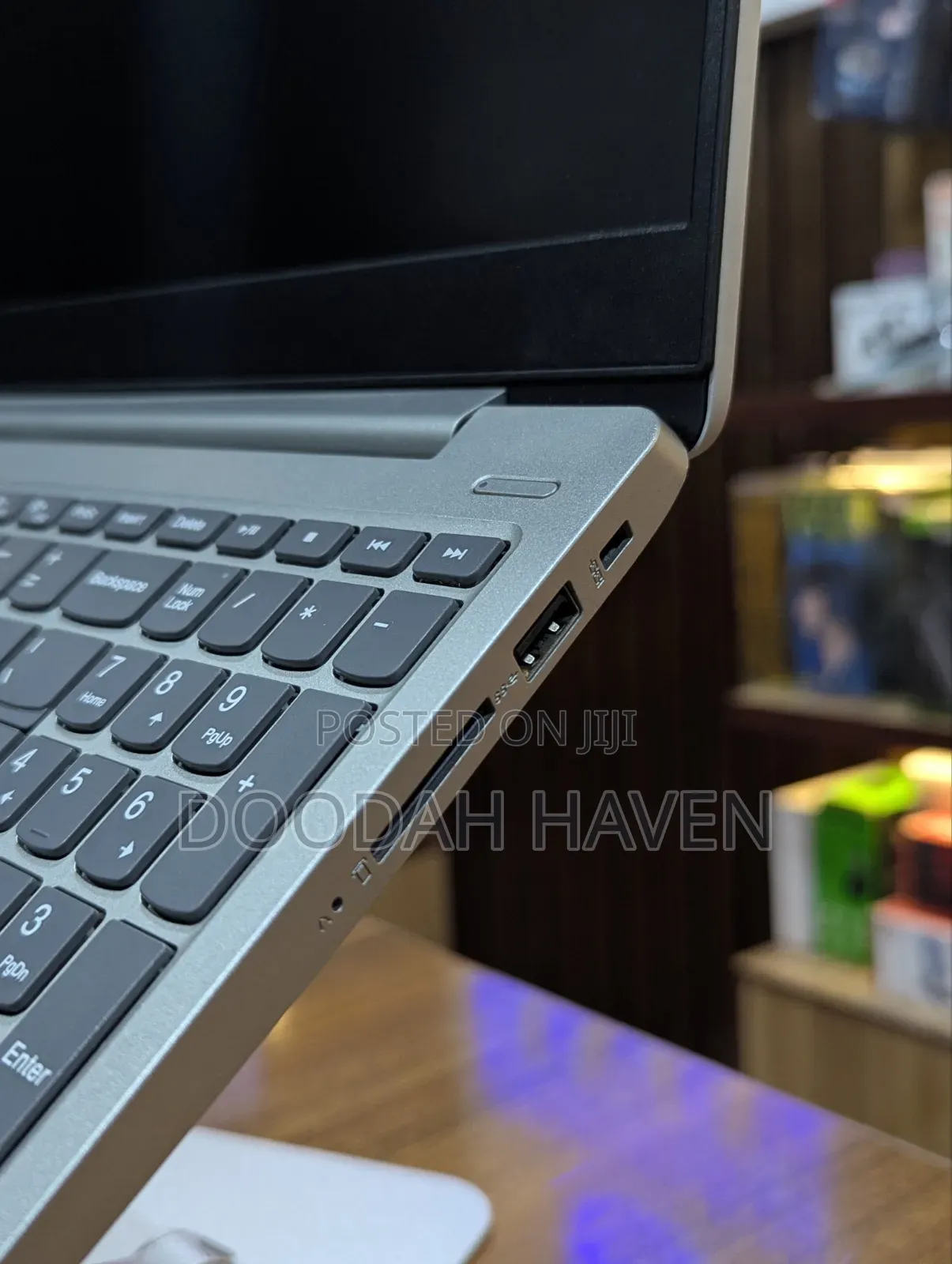 Laptop Lenovo IdeaPad 330S 8GB Intel Core i5 SSD 256GB