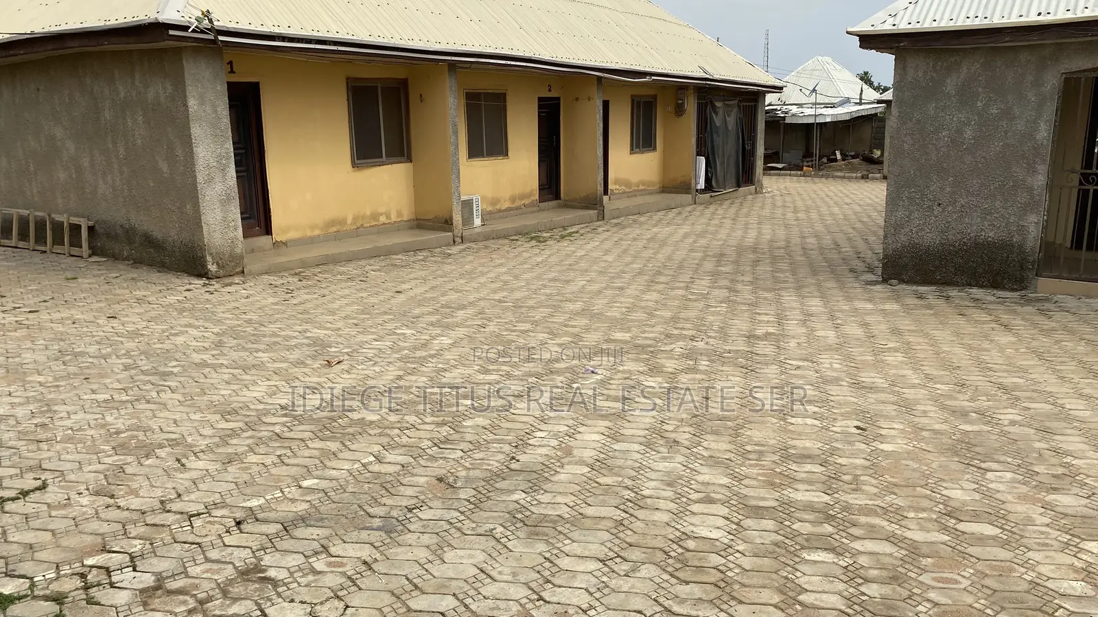1bdrm Shared Apartment in Opposite Maitama, Katampe (Main) for rent