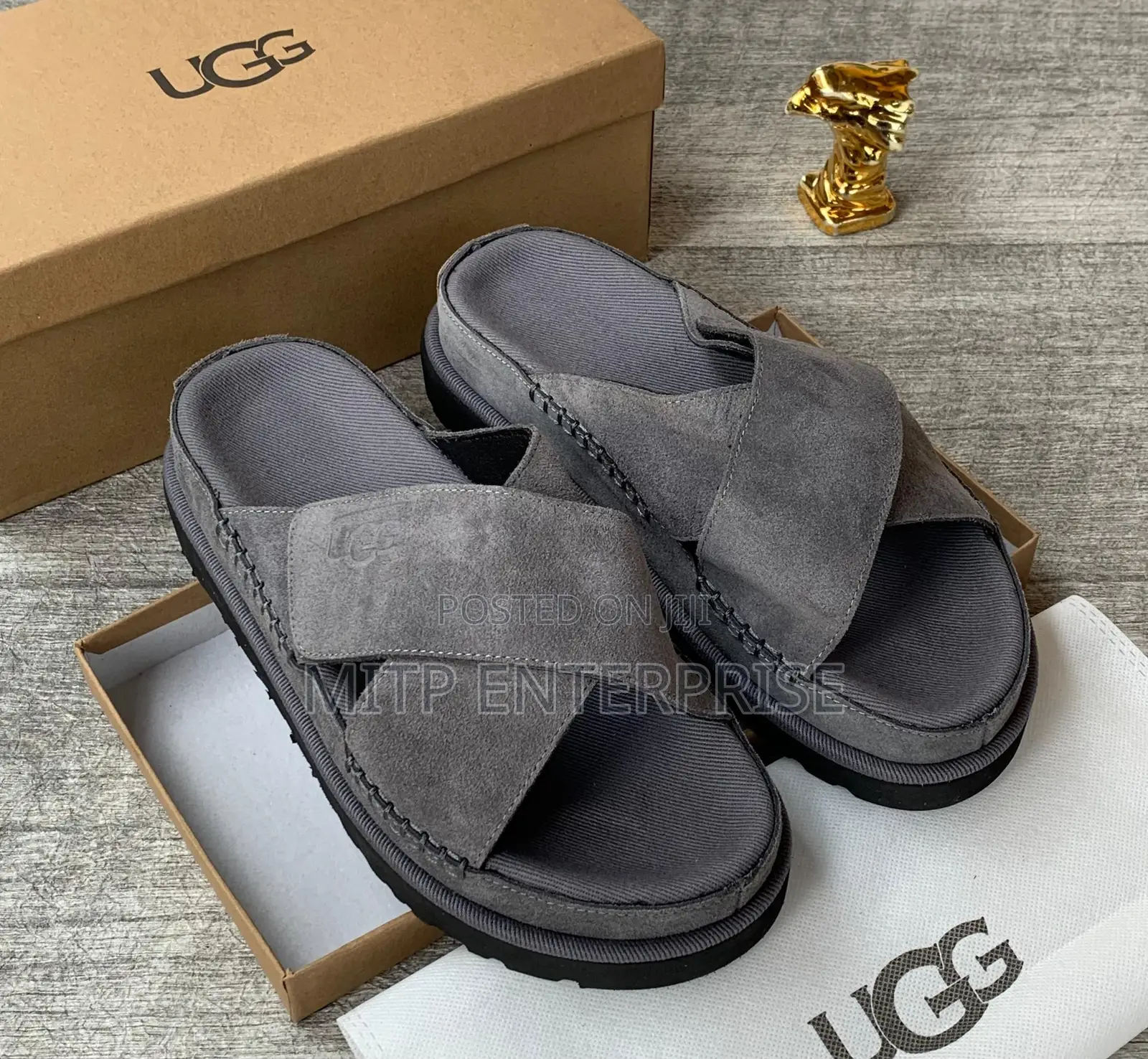 Ugg Luxury Pam/Slippers for Men