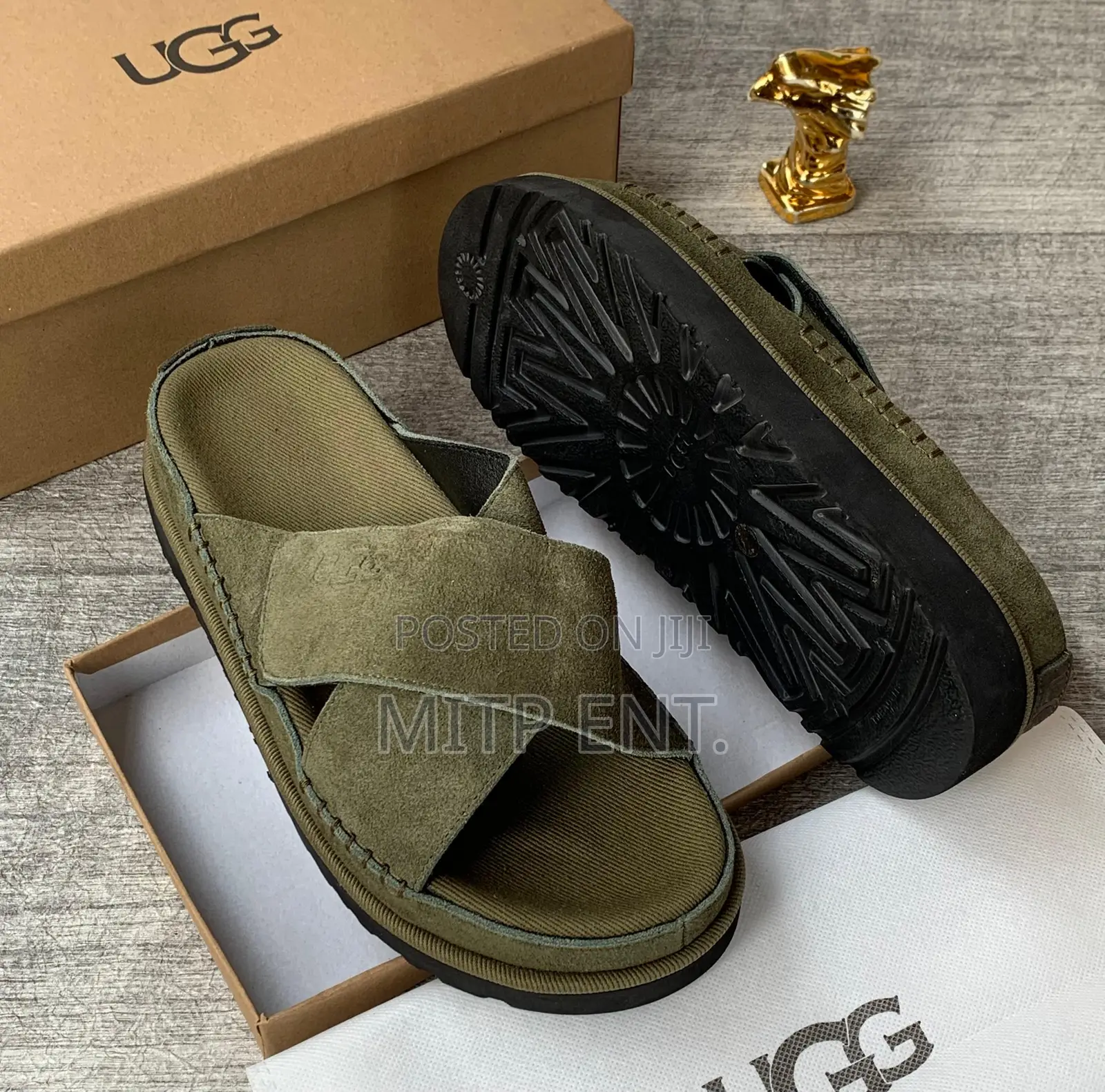 Ugg Luxury Slippers