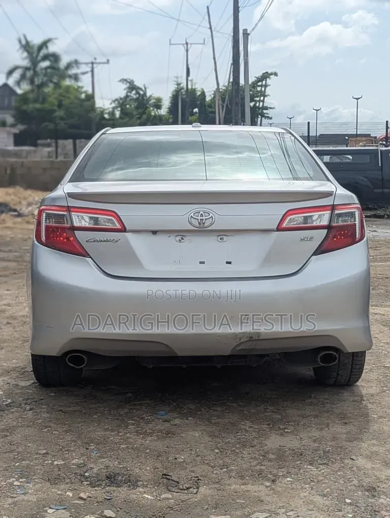 Toyota Camry 2013 Silver