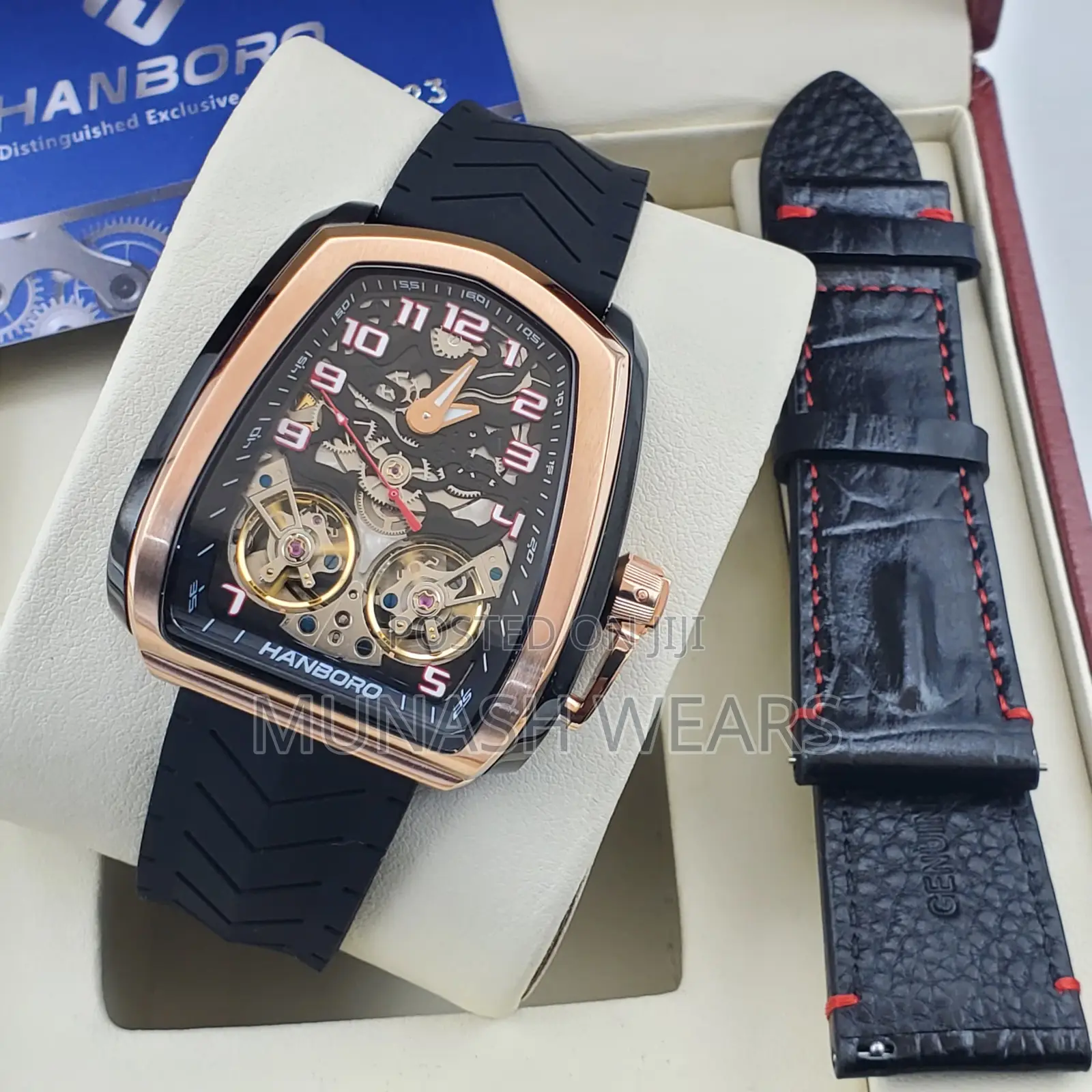 Handboro Luxury Wristwatch Comes With Extra Strap
