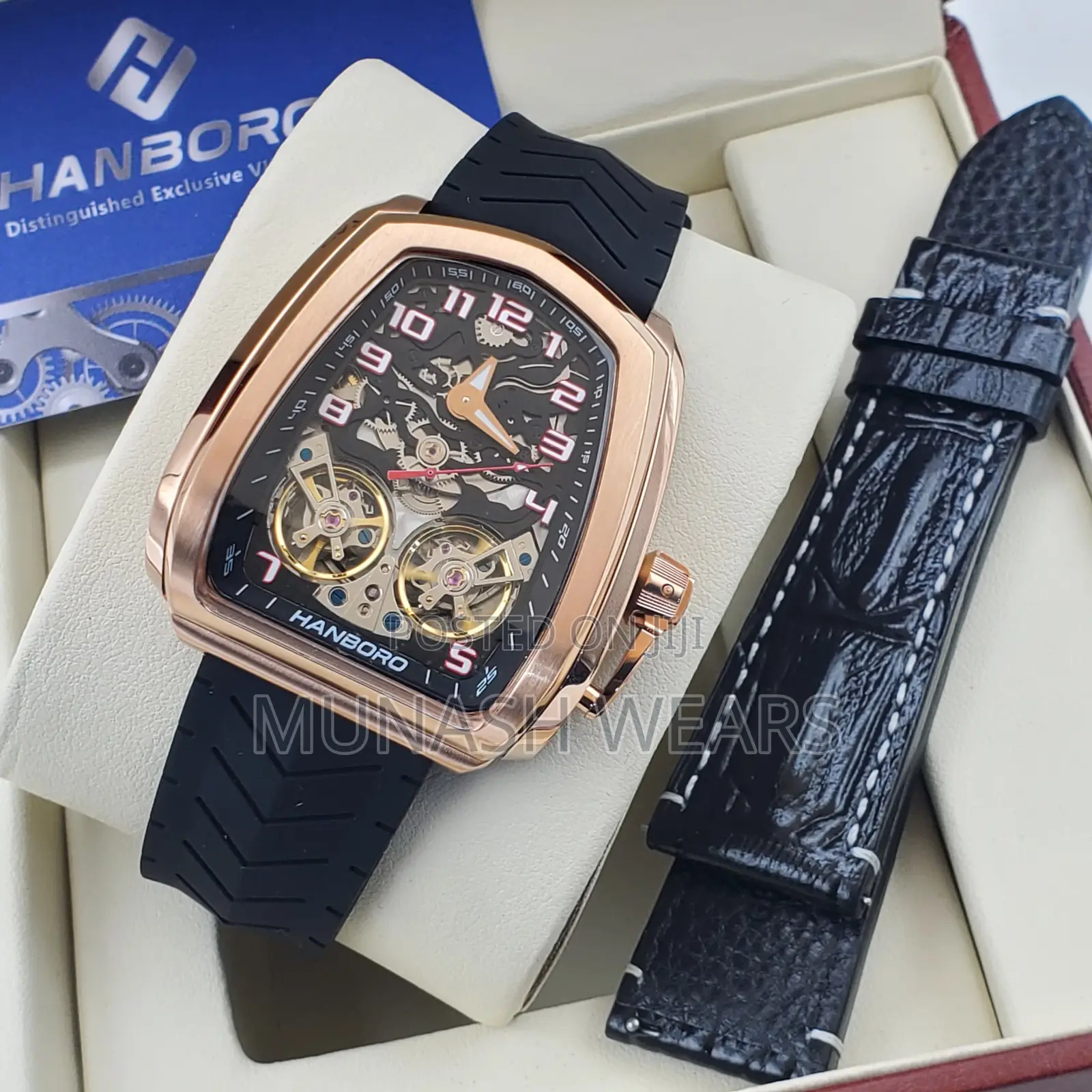 Handboro Luxury Wristwatch Comes With Extra Strap