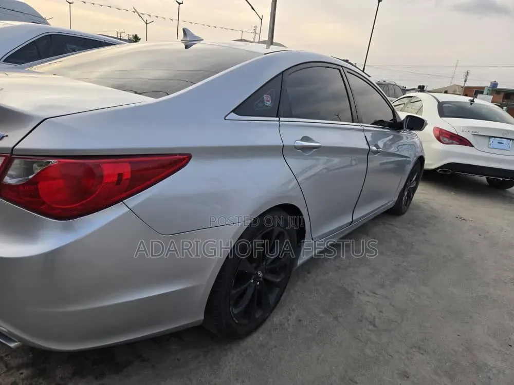 Toyota Venza 2010 White