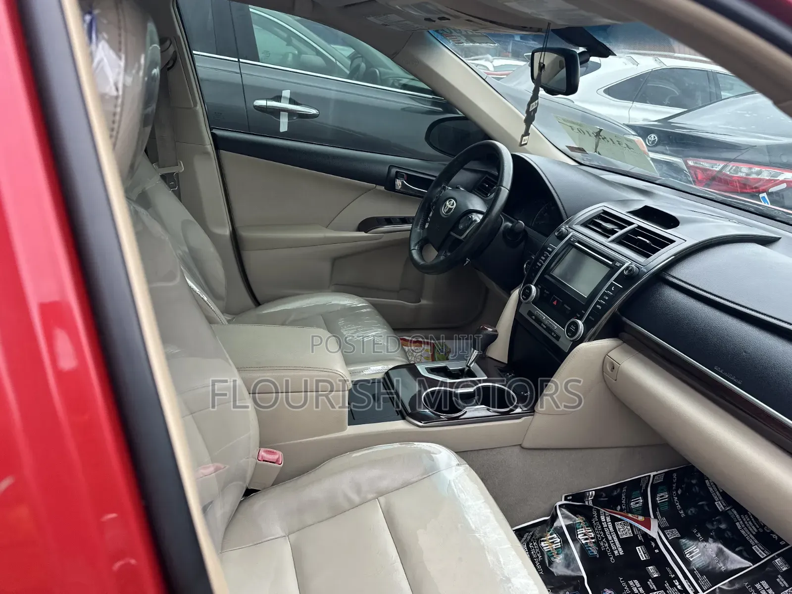 Toyota Camry XLE 4dr Sedan (2.5L 4cyl 6A) 2012 Red