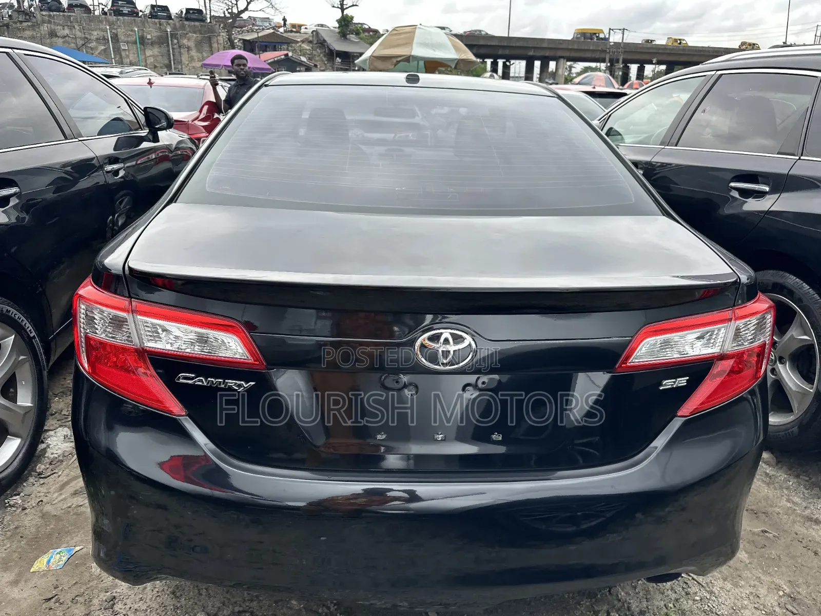 Toyota Camry SE 4dr Sedan (2.5L 4cyl 6A) 2013 Black