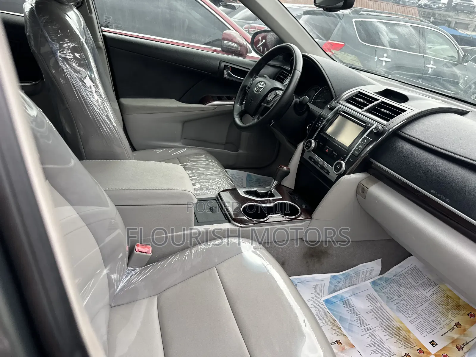 Toyota Camry XLE 4dr Sedan (2.5L 4cyl 6A) 2013 Green