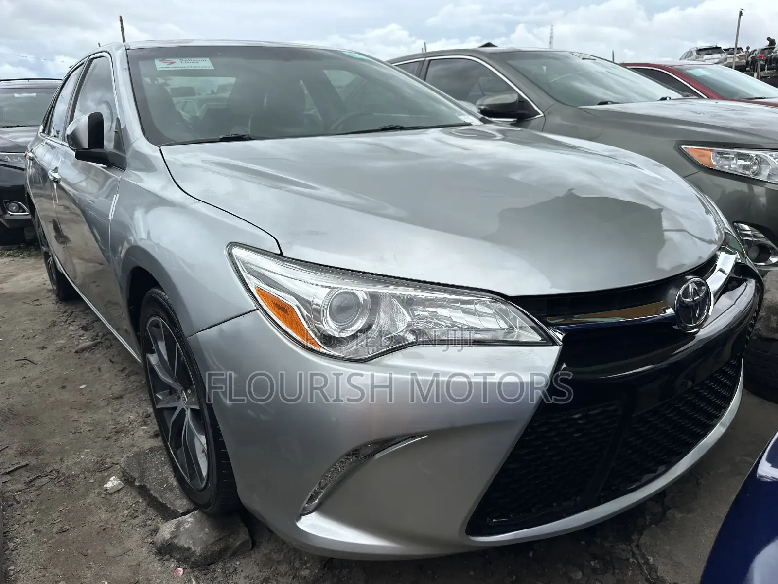 Toyota Camry XSE 4dr Sedan (3.5L 6cyl 6A) 2015 Silver