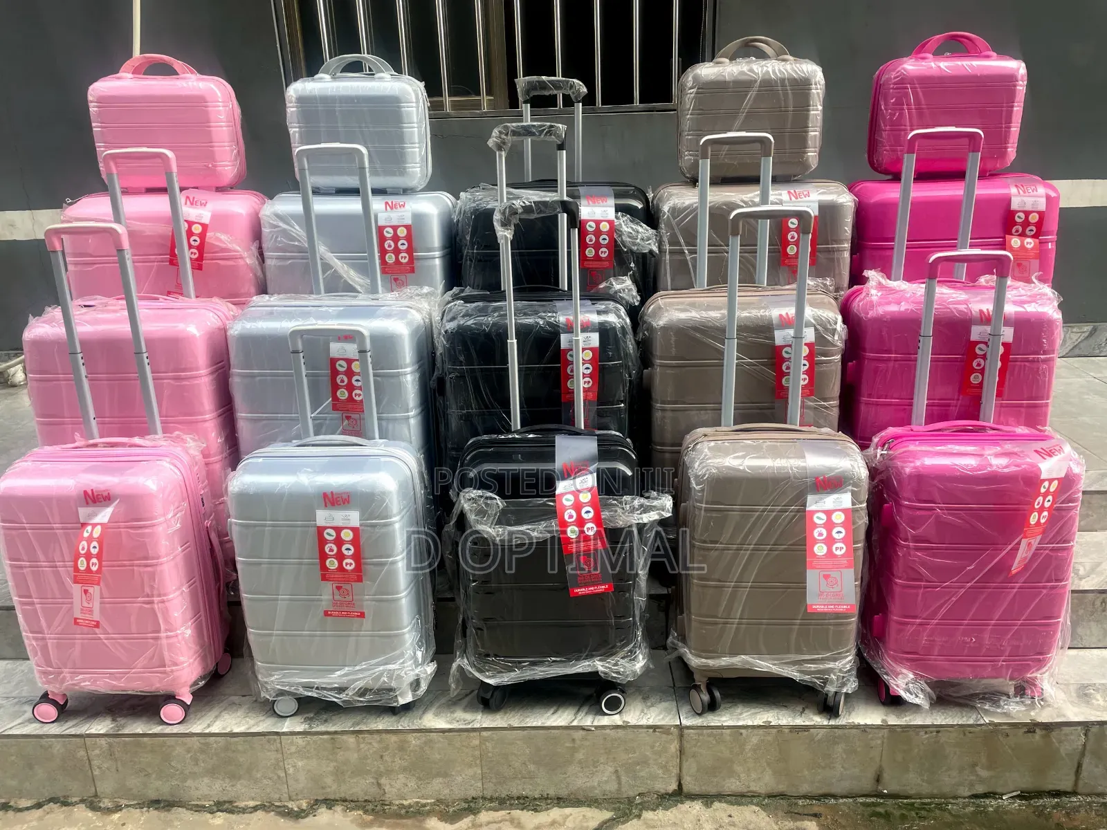 Sets of Unbreakable Boxes