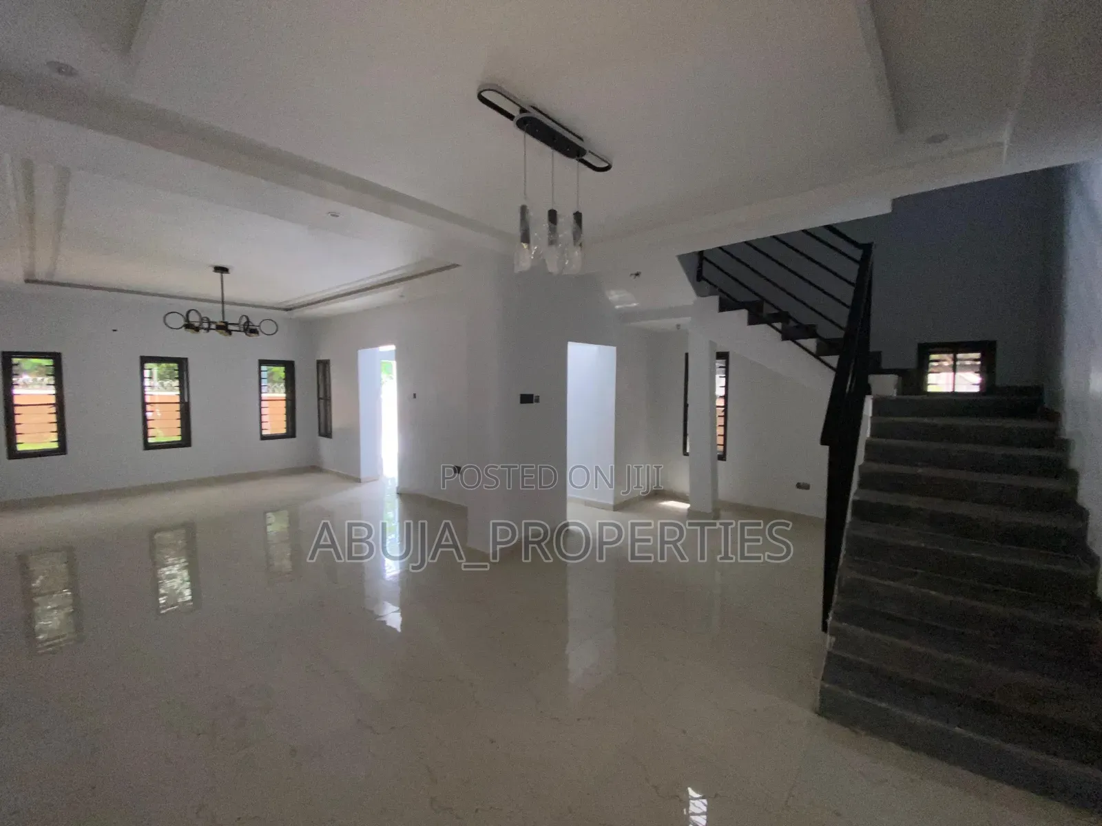 4bdrm Duplex in Life Camp for sale