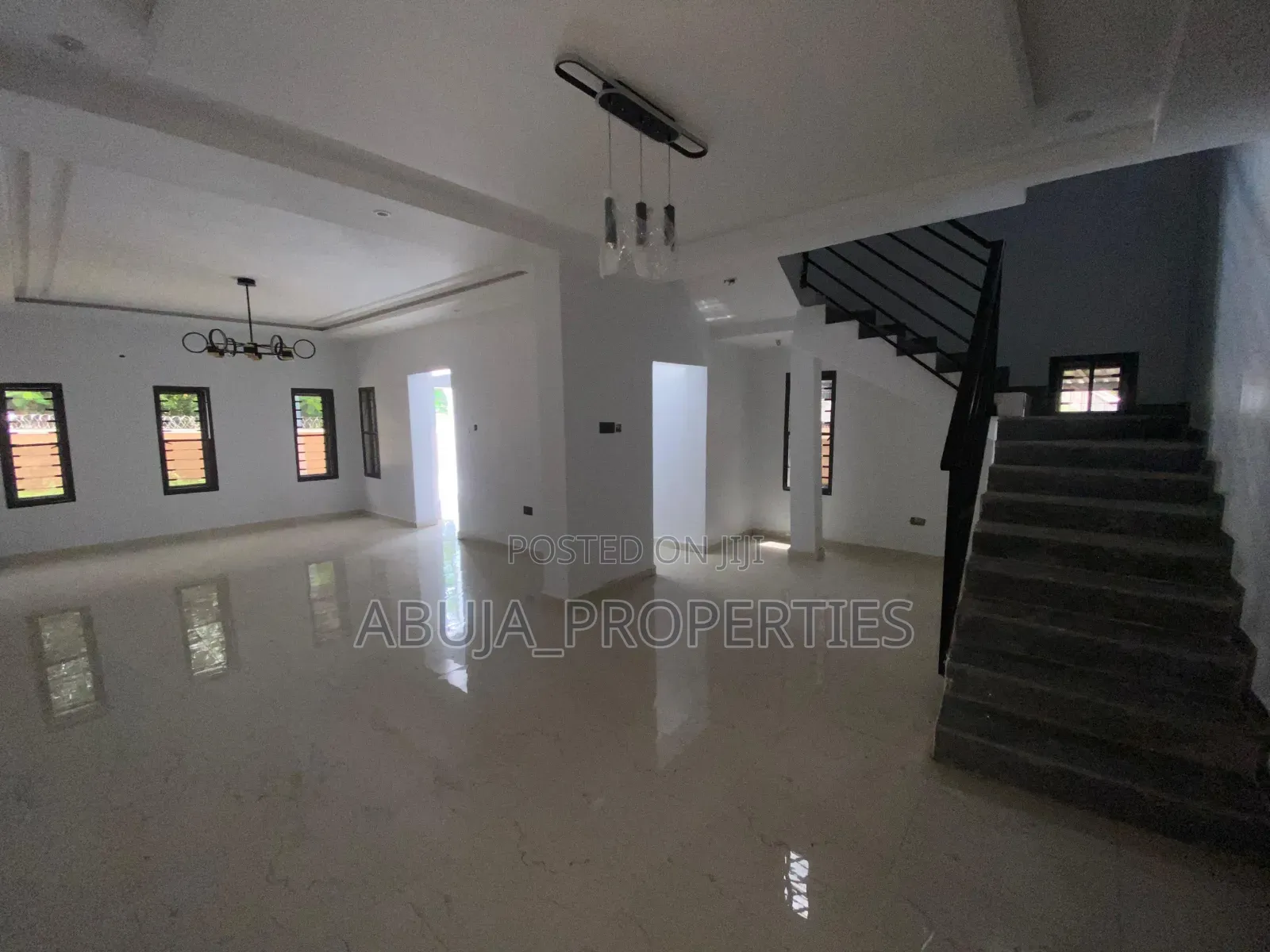 4bdrm Duplex in Life Camp for sale