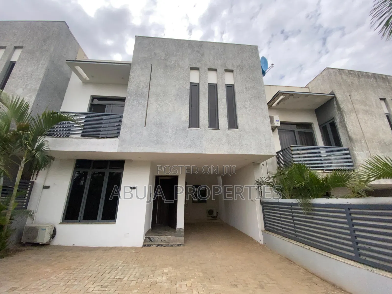 4bdrm Duplex in In A Serene And, Life Camp for rent