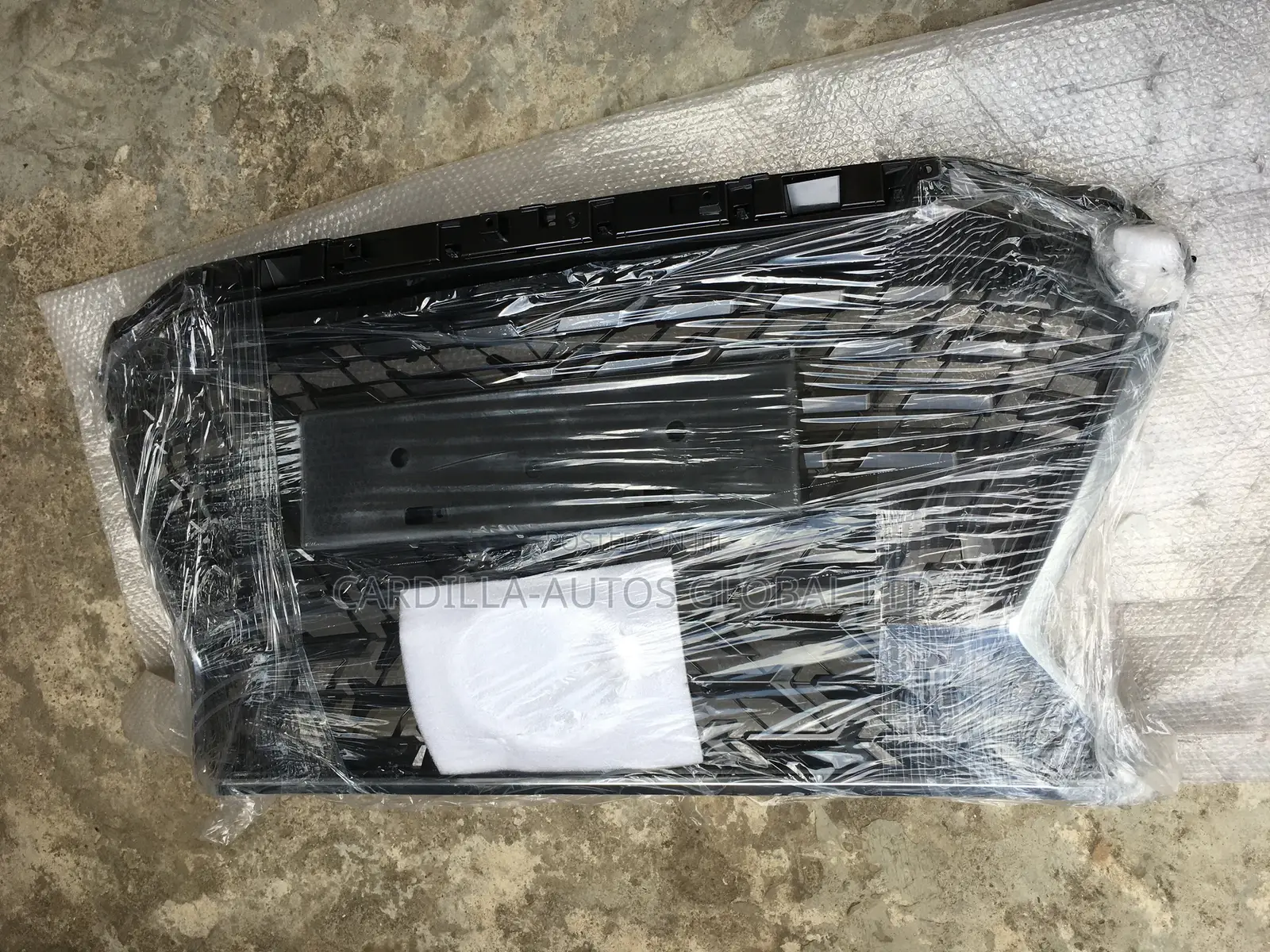 Front Grille Lexus Lx570 2021