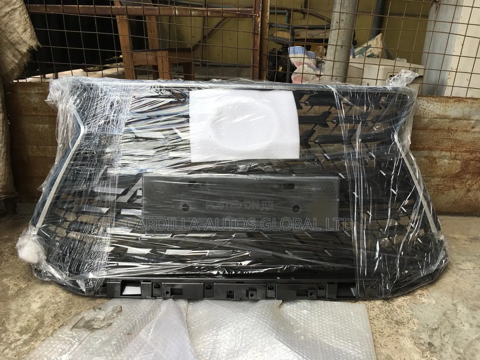 Front Grille Lexus Lx570 2021