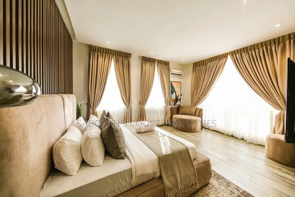 Furnished 3bdrm Apartment in Banana Island for rent