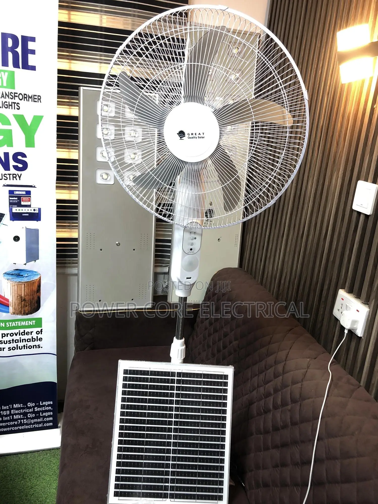 18 Inches Ac/Dc Solar Fan