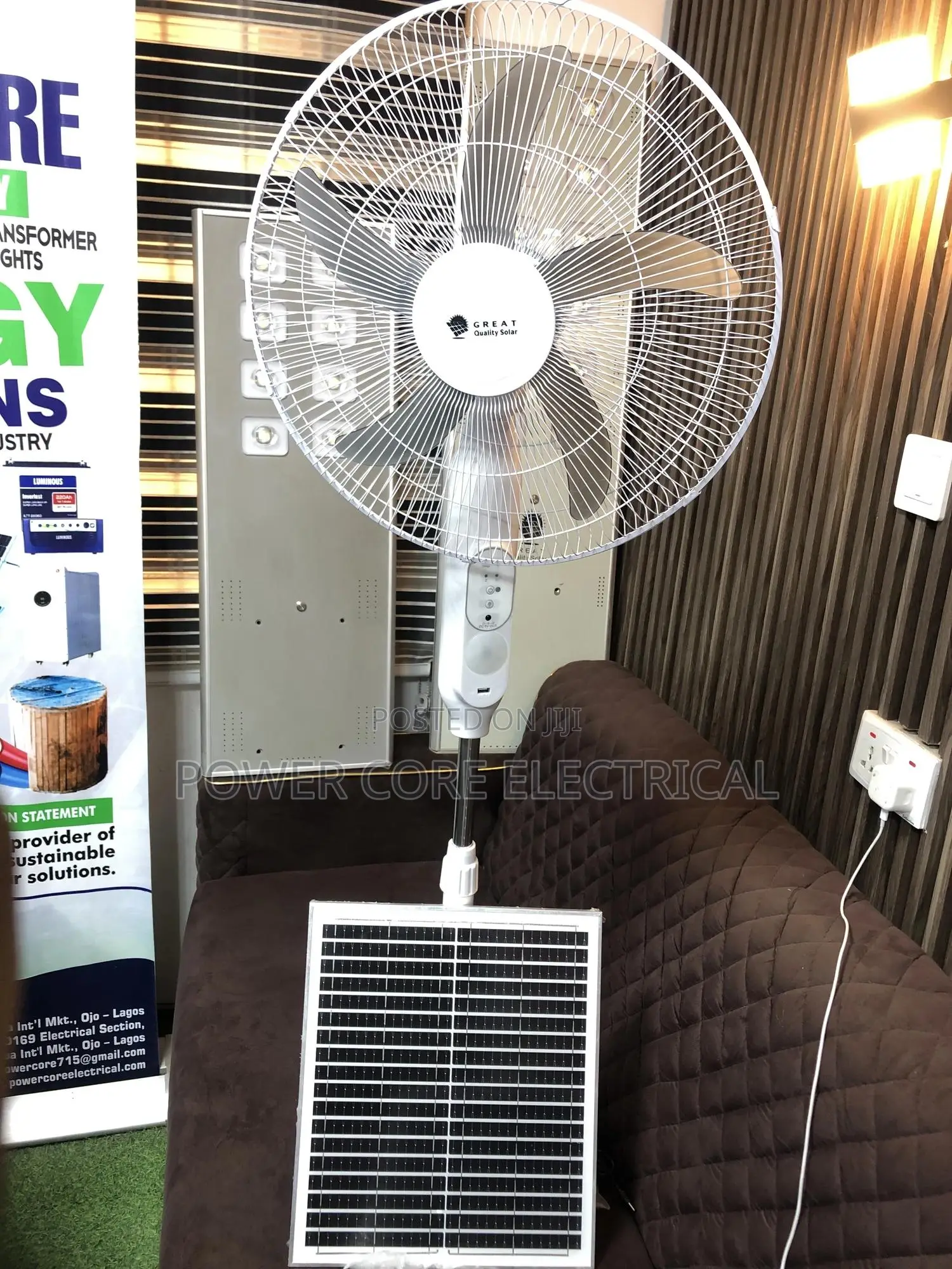 18 Inches Ac/Dc Solar Fan
