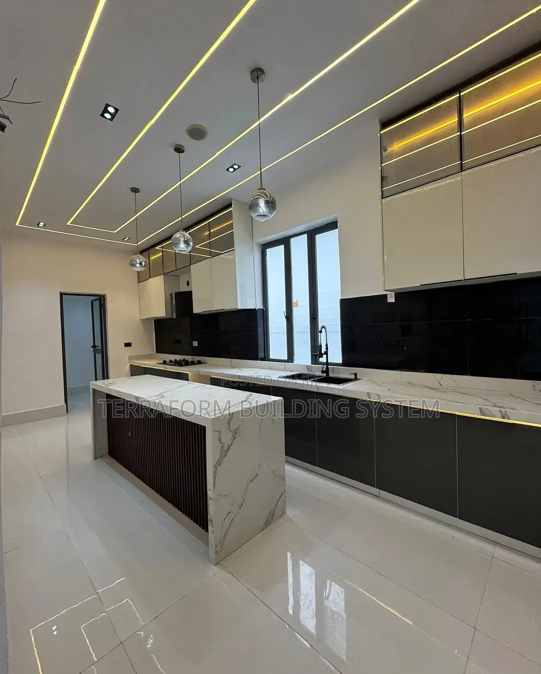 Fitted HDF Kitchen Cabinets With Appliances